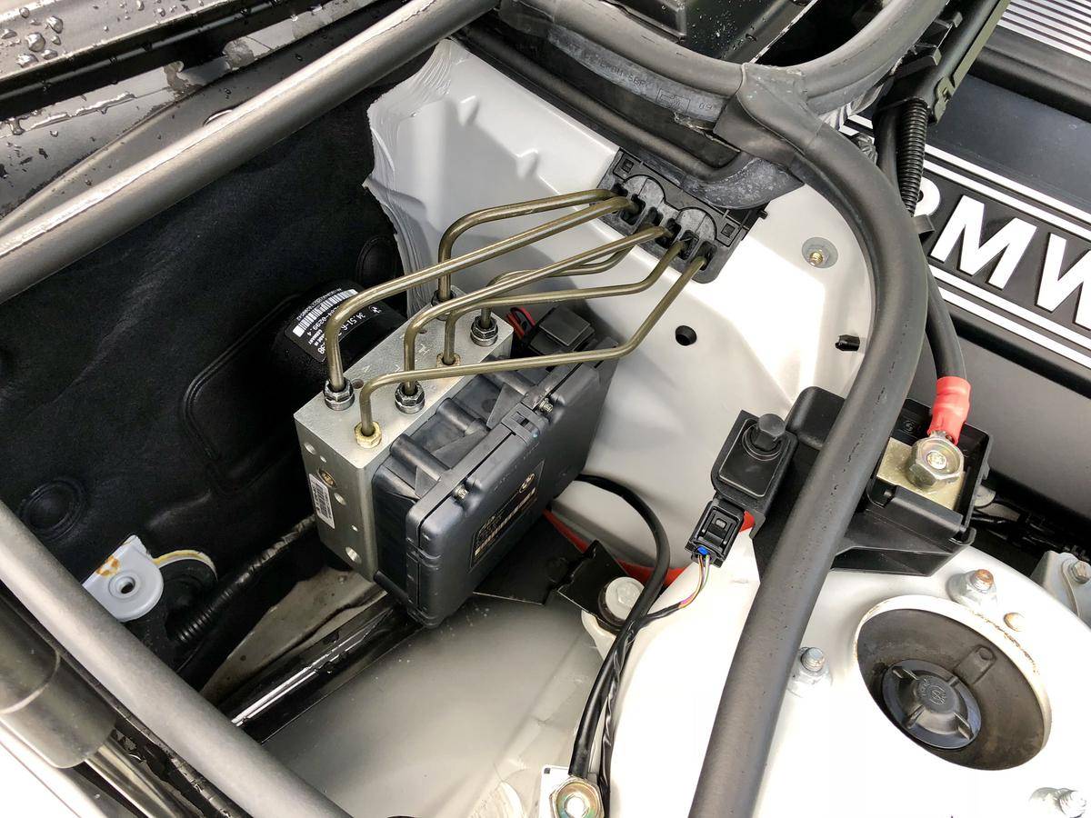 2001 bmw 330ci 10 Want A Virtually Brand New E46? This 2001 BMW 330Ci Has Only 854 Miles