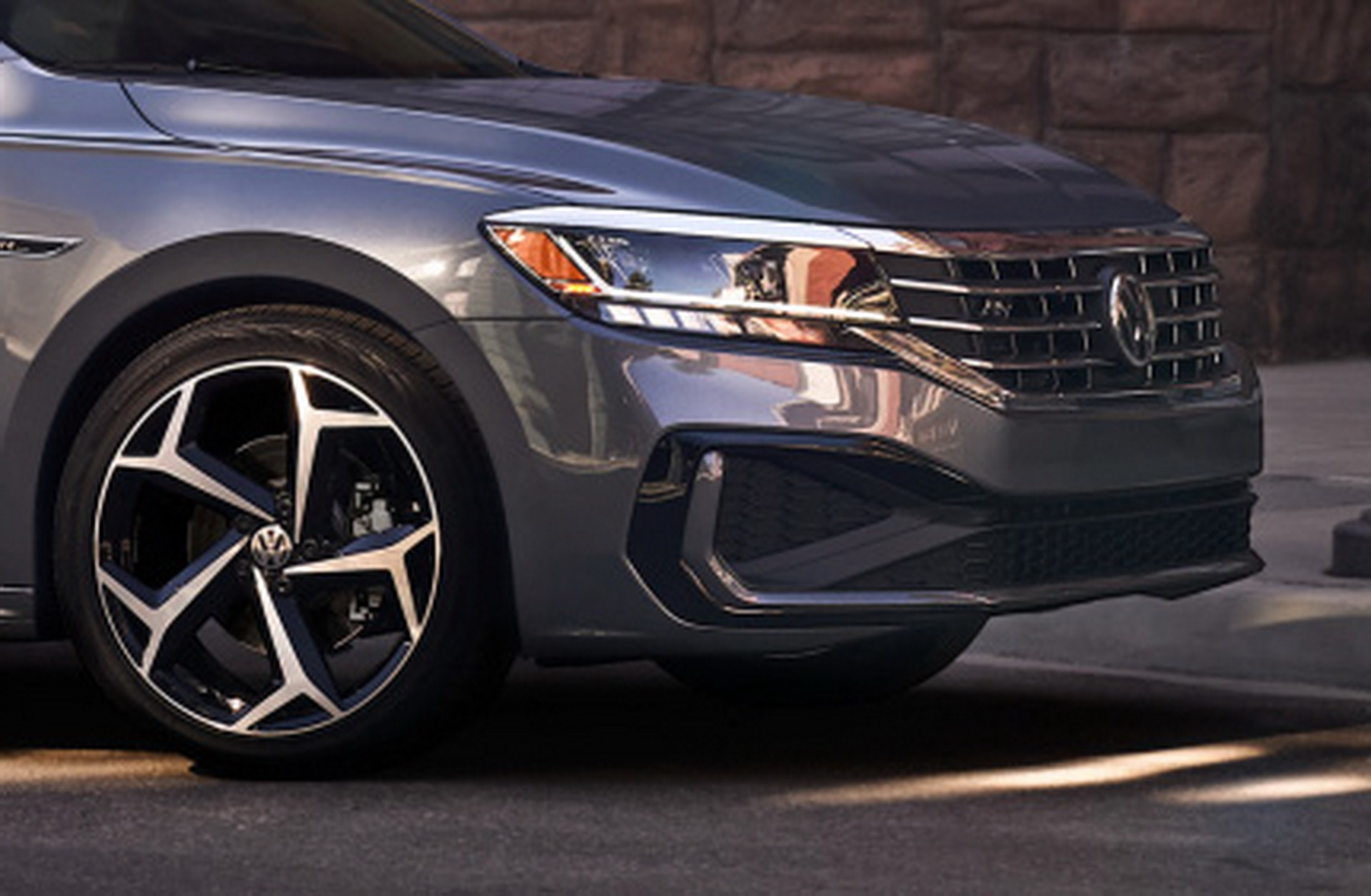 2020 VW Passat USA 5Volkswagen 2020 VW Passat Brings New Looks Inside And Out To An Old Car