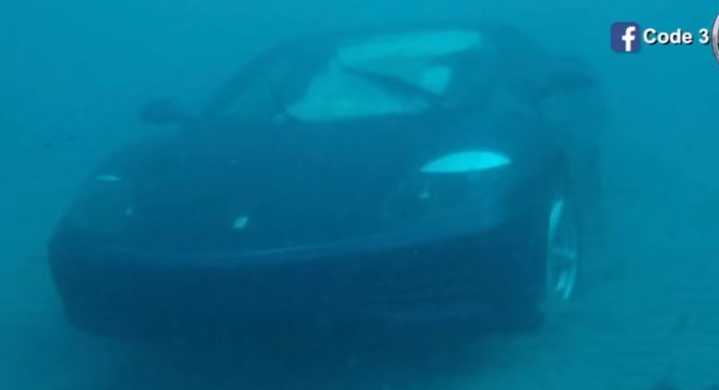  Florida Man Drives Ferrari 360 Into A Lake Because… Jesus Told Him To?
