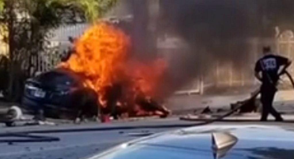  Family Of Teen Killed In 116mph Model S Crash, Suing Tesla For Negligence