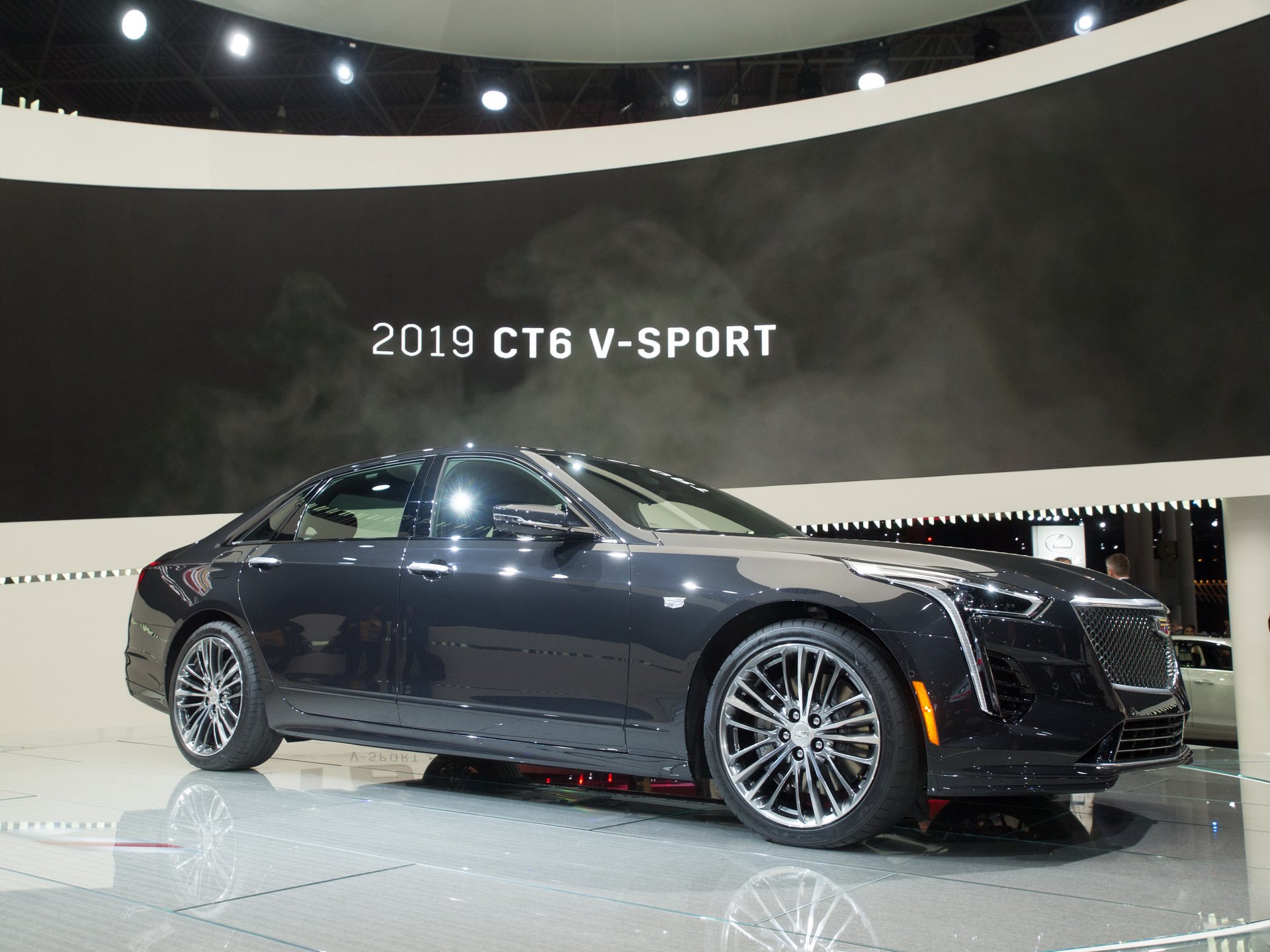 2019 Cadillac CT6 V-Sport 10 Cadillac CT6 Will NOT Be Dropped From U.S. Lineup, GM Execs Say