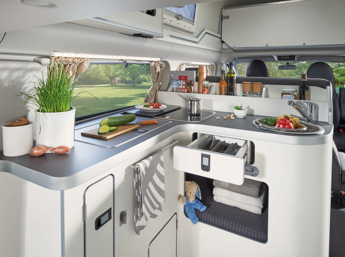 2020 ford transit custom nugget camper van 2 Transit Custom Nugget Is Ford’s New Camper Van For Europe