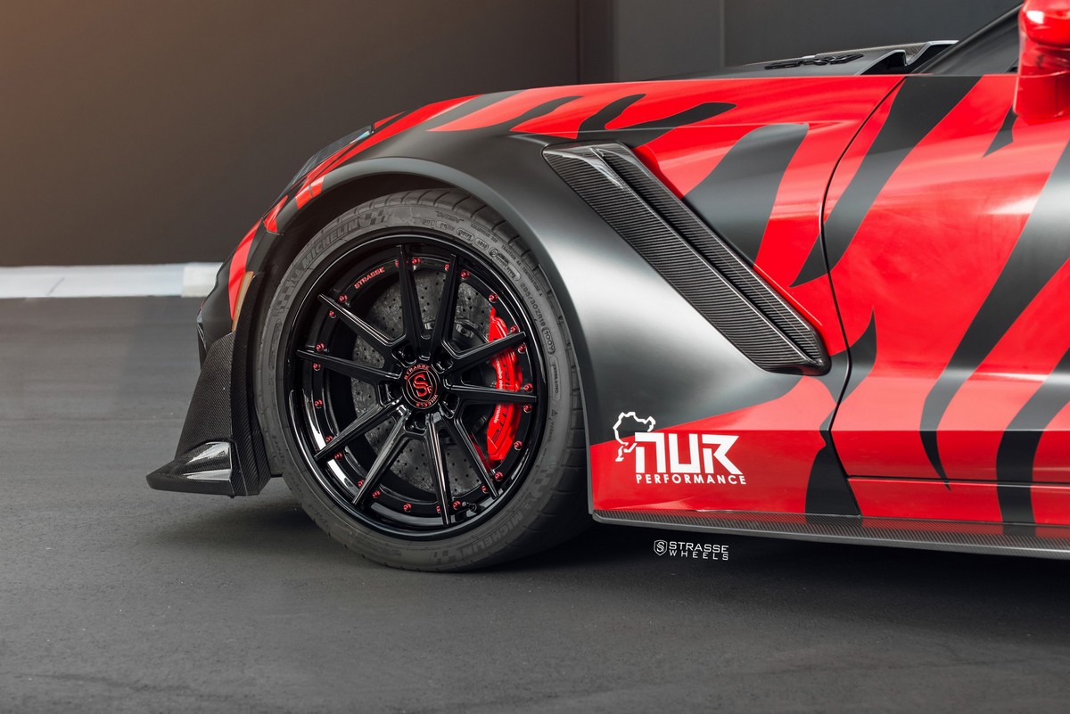 Chevrolet-Corvette-ZR1-Strasse-5 Customized Corvette ZR1 Looks Like A Tiger Ready To Pounce