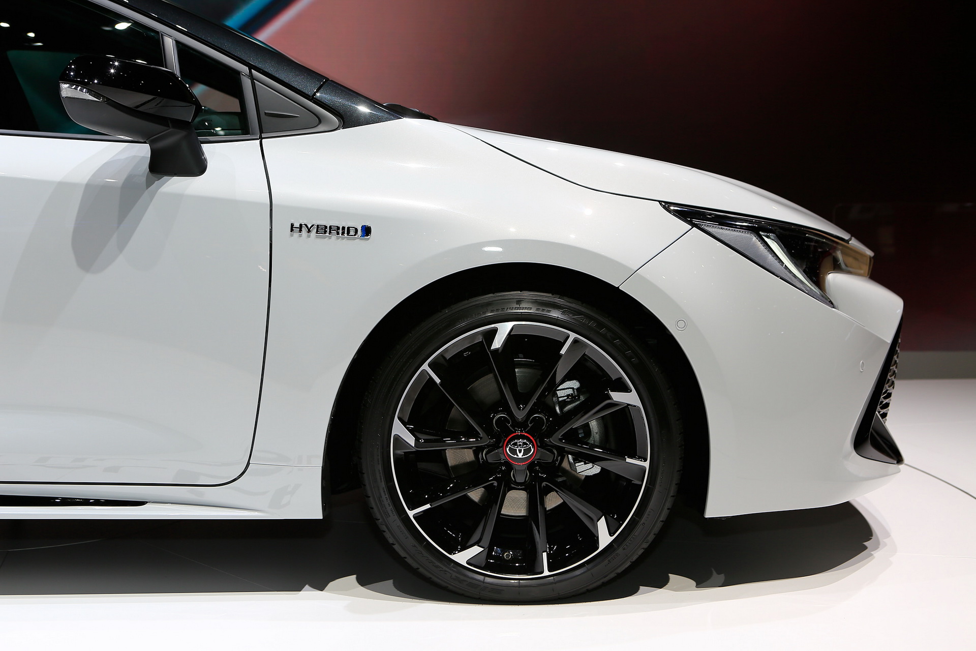 2019-Toyota-Corolla-GR-Sport-07 Toyota Corolla GR Sport And Corolla Trek Join The Model’s European Family