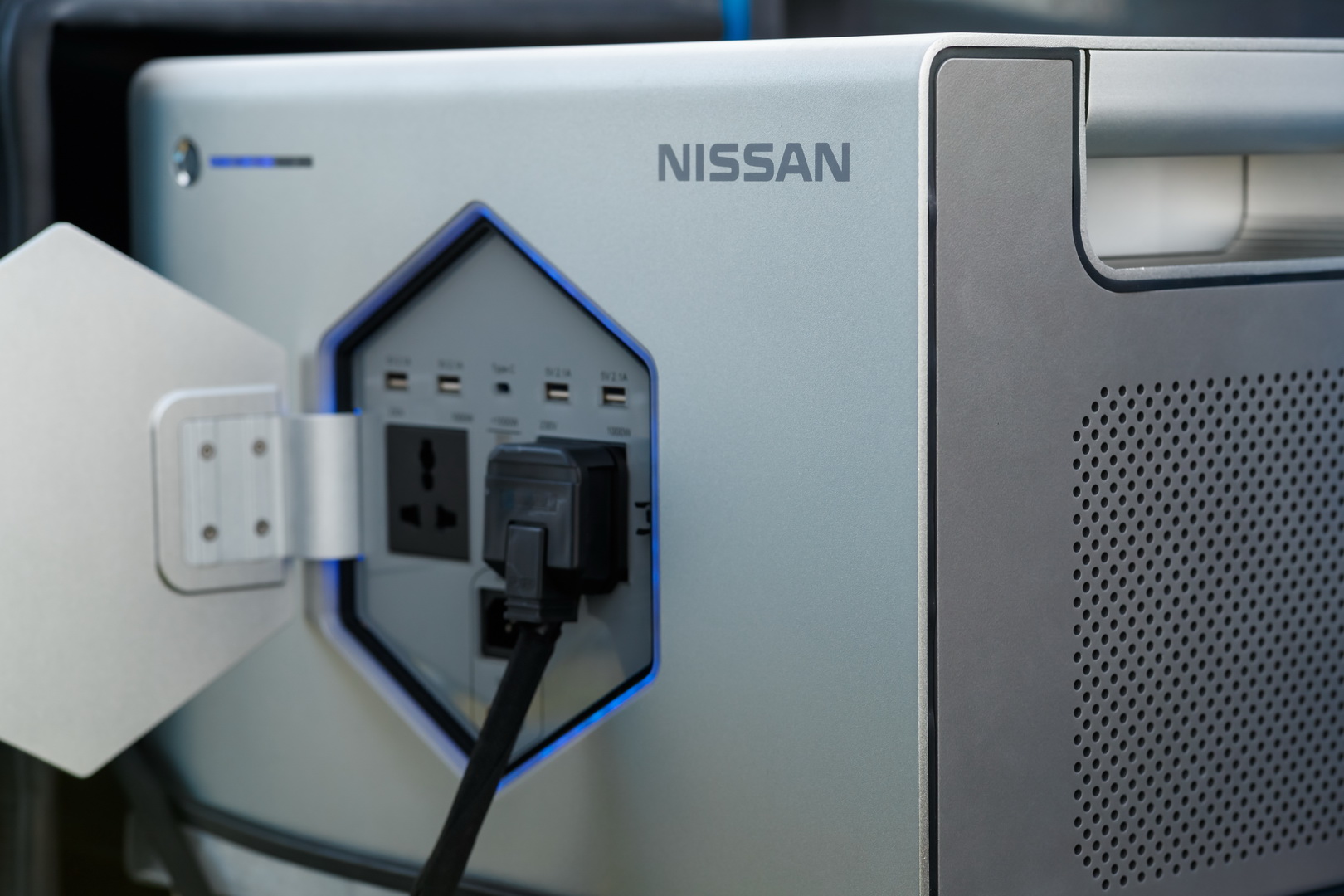 2019 nissan x opus concept camper 10 Nissan X OPUS Concept Camper Is Powered By Recycled Leaf Batteries