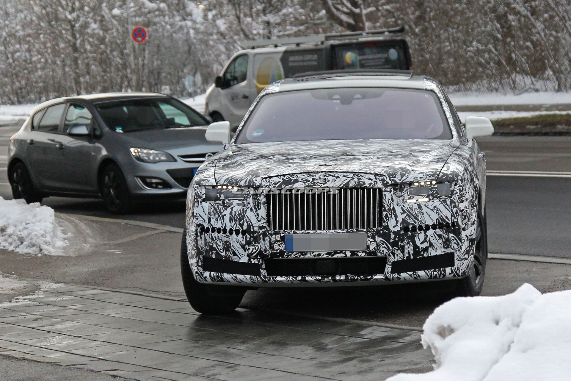 Rolls-Royce-Ghost-Spy-Shots-8 Next-Gen Rolls-Royce Ghost Due In 2021, Will Remain A Baby Phantom
