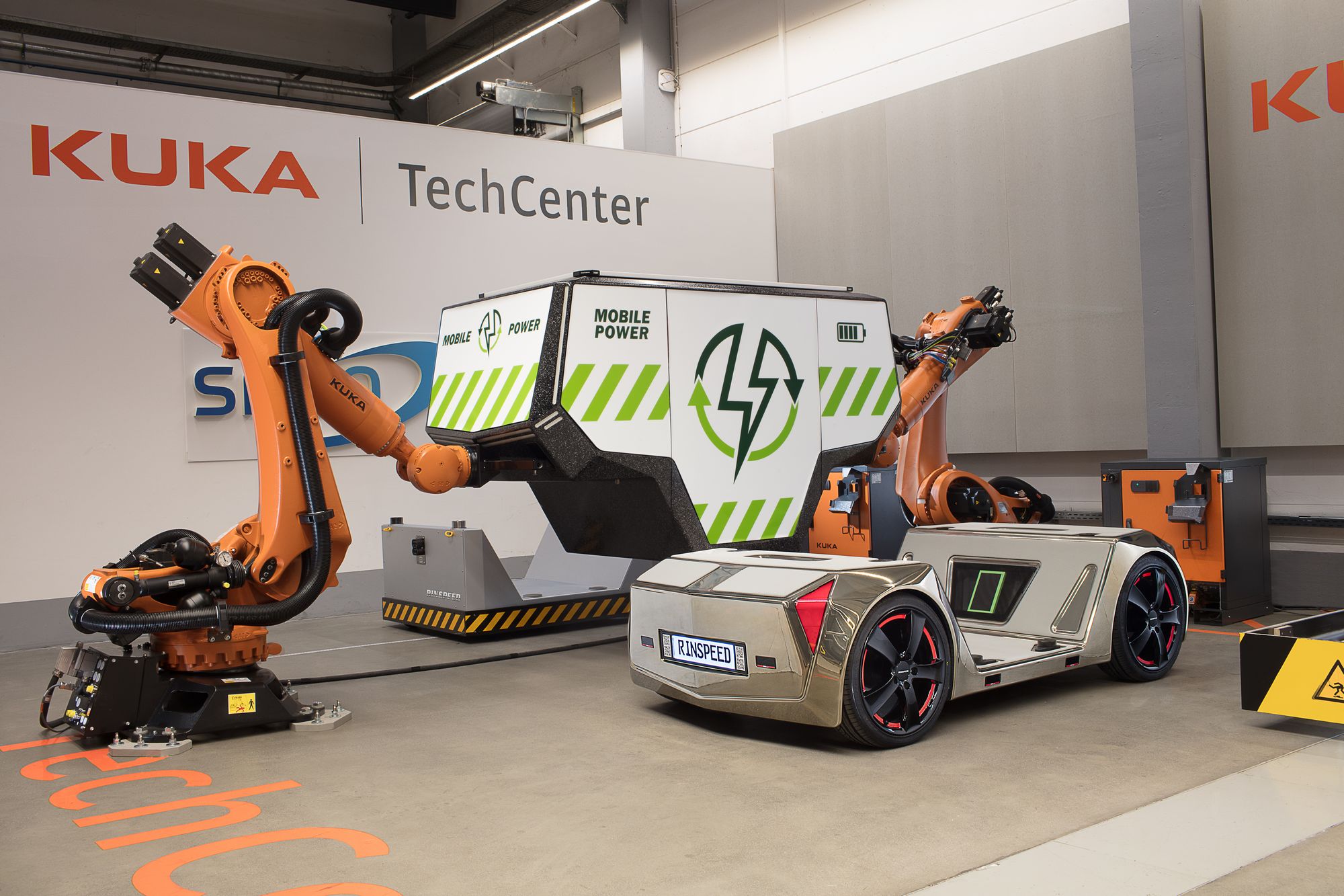 Rinspeed-microSNAP-15 Rinspeed microSNAP Is The EV Pod With A Thousand Faces