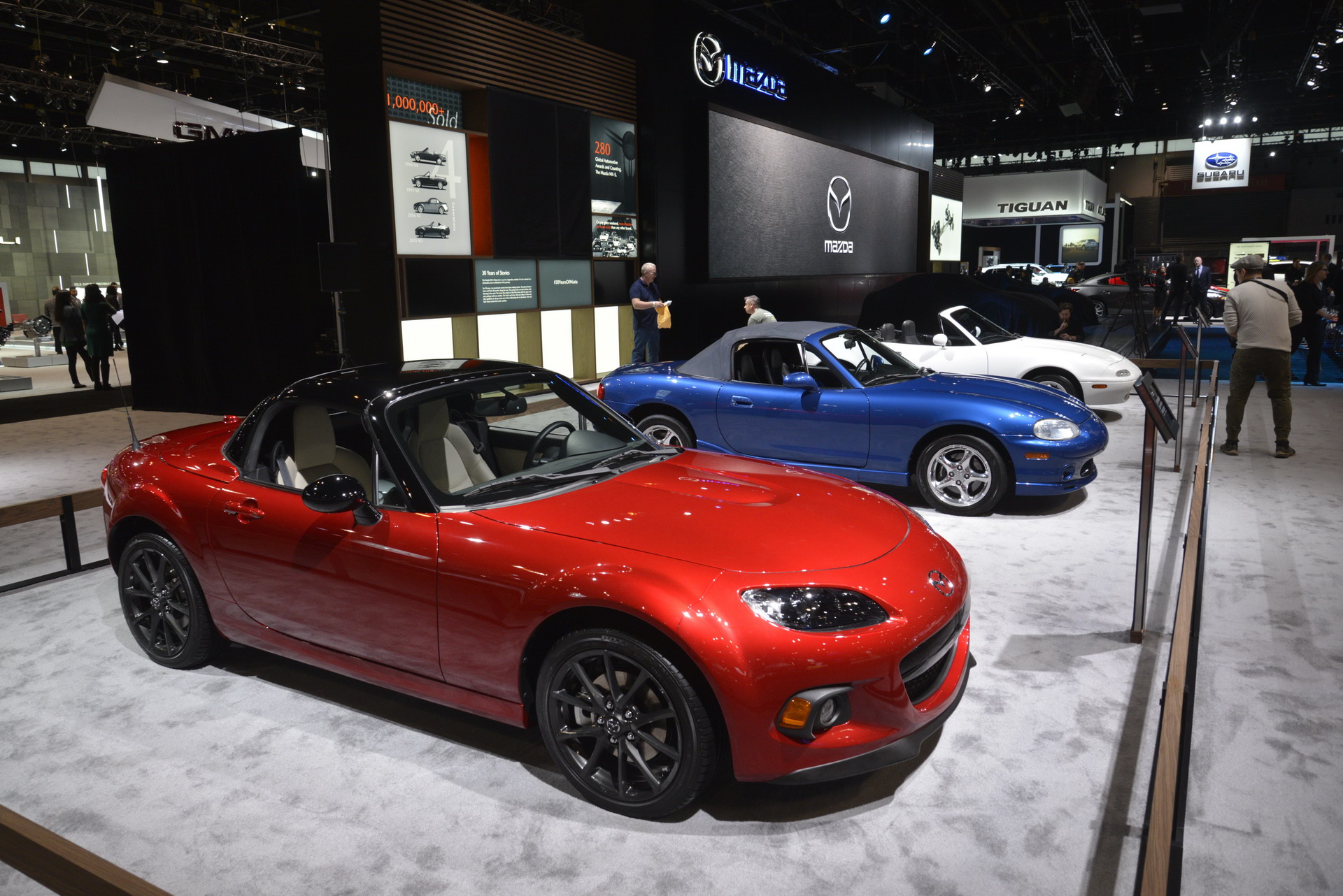 Mazda-MX-5-30th-Ann-9 New Mazda MX-5 30th Anniversary Edition Flaunts Exclusive Orange Paint, Alcantara Cabin