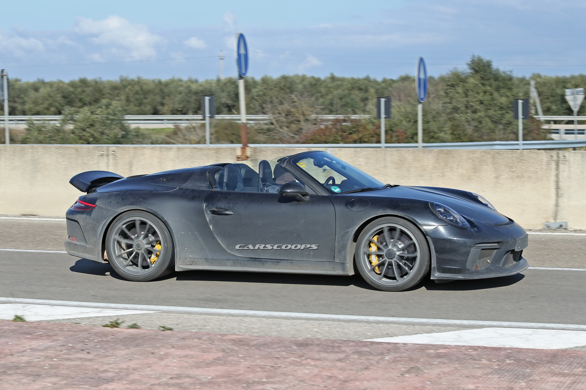 Porsche-911-Speedster-07 Porsche 911 Speedster Rumored To Debut In New York Next Week