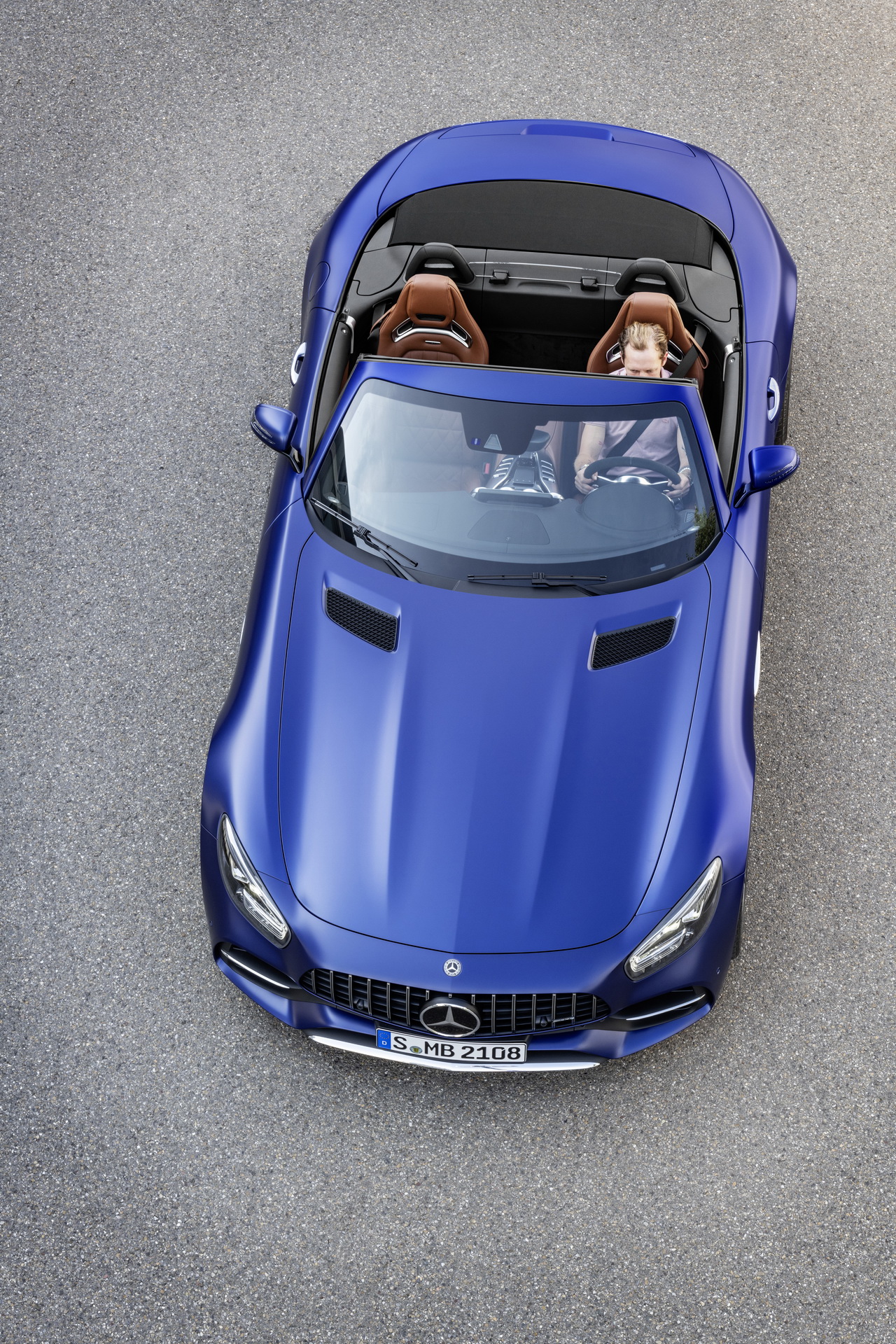 mercedes-amg gt facelift uk pricing 22 Updated Mercedes-AMG GT Coupe Priced From £104,130, Roadster Starts At £115,730