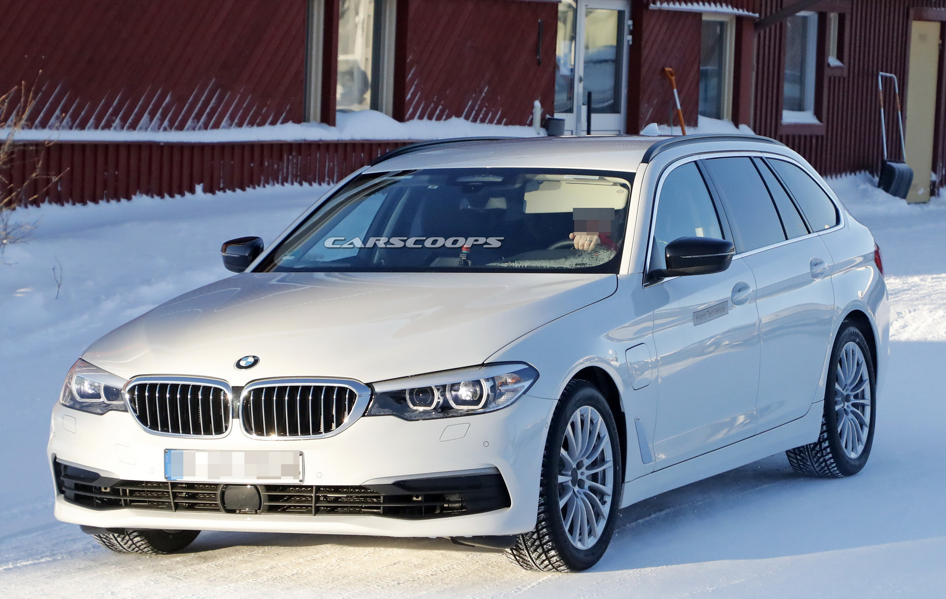 2020 bmw 530e iperformance touring spy 2 BMW Preparing 530e iPerformance Touring PHEV For 2019 Release (But Not For America)