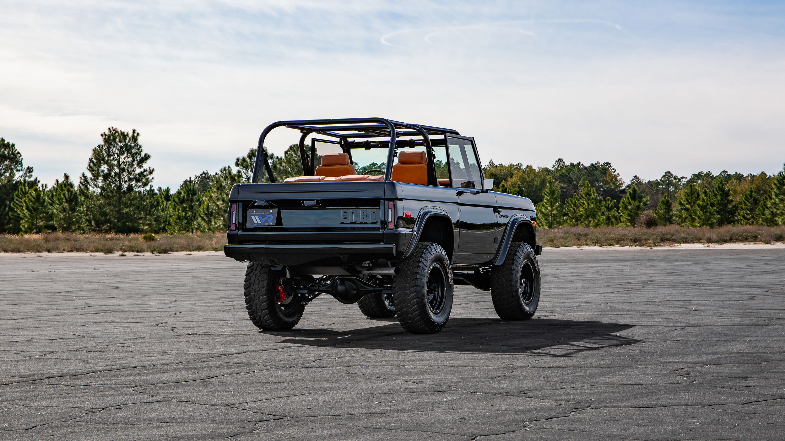Ford-Bronco-Velocity-23 Velocity Restoration’s 1969 Ford Bronco Is Supercharged V8 Perfection
