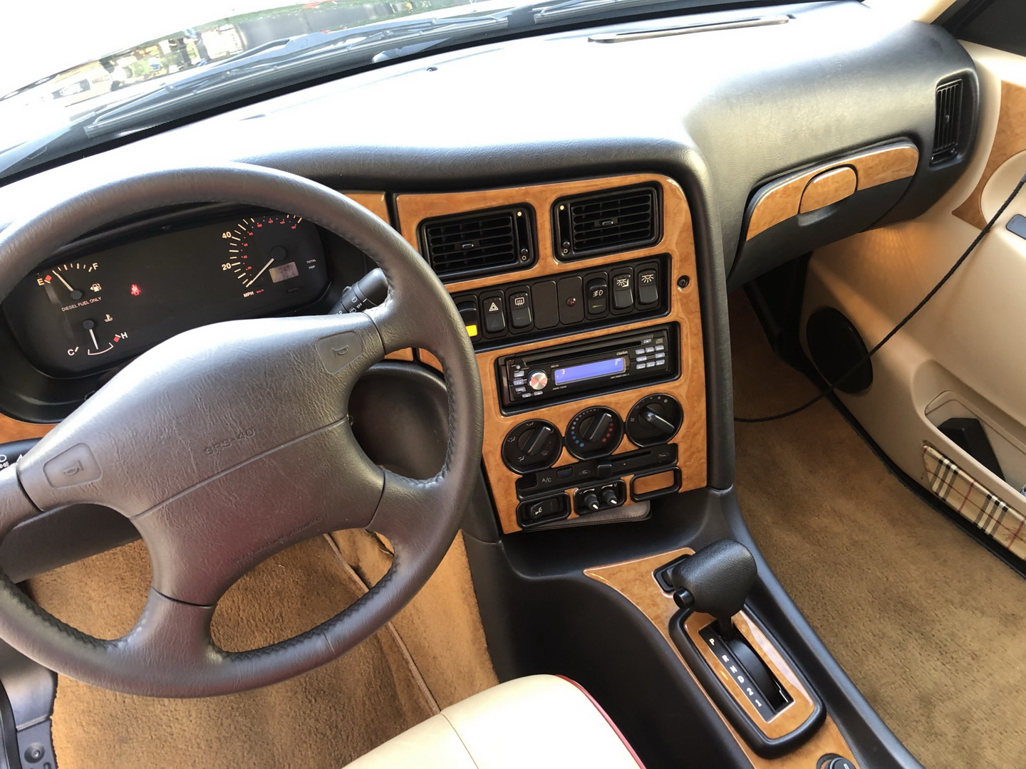 2002 london taxi burberry edition neiman marcus 38 Did You Know Neiman Marcus Offered A London Taxi Burberry Edition In The States?