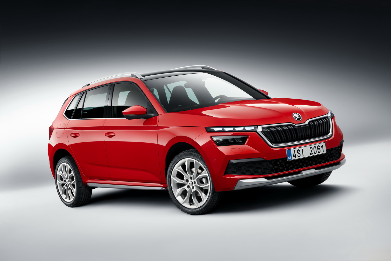 skoda kamiq 4 Skoda Kamiq Is One Boldly Styled Subcompact Crossover