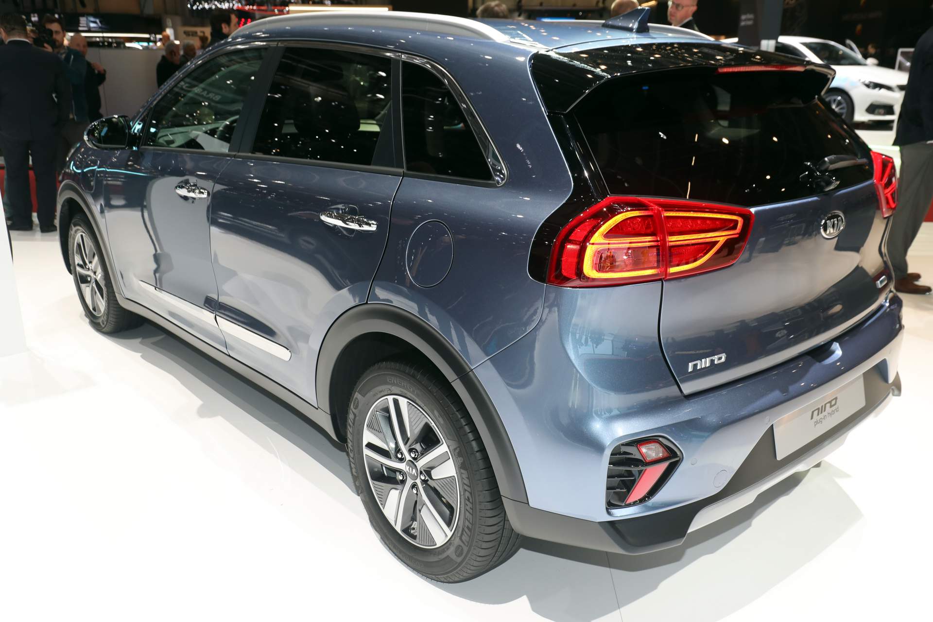 2019 Kia Niro Plug-in Hybrid 8 2019 Kia Niro Hybrid And Plug-in Hybrid Get Niro EV-Inspired Facelift (Live Pics)