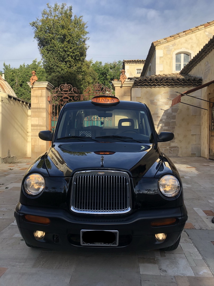 2002 london taxi burberry edition neiman marcus 32 Did You Know Neiman Marcus Offered A London Taxi Burberry Edition In The States?