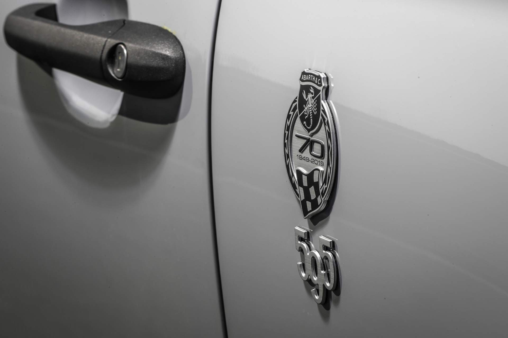 Abarth 595 esseesse 4 Abarth Bringing 595 “esseesse,” 124 Rally Tribute To Geneva Motor Show