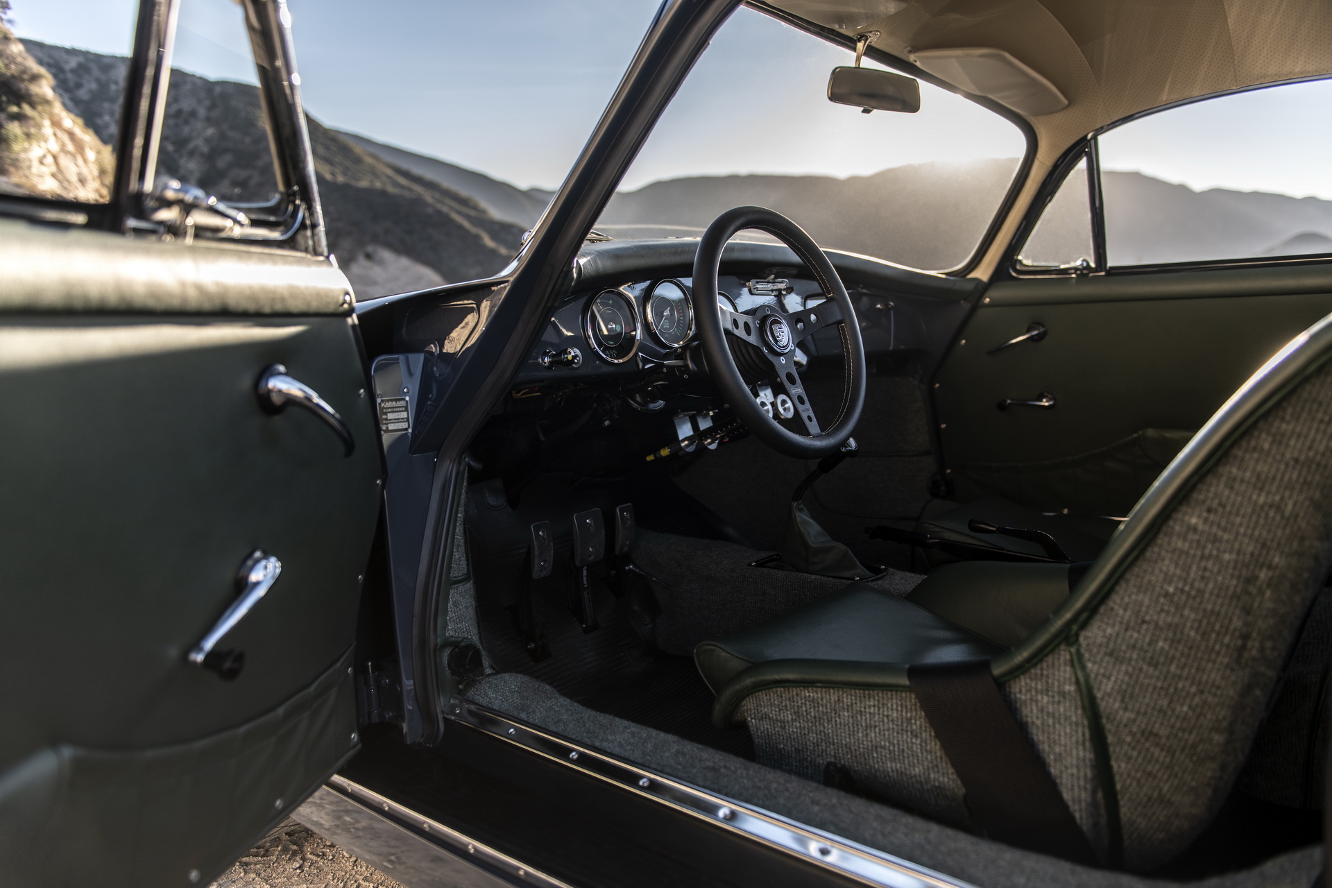 emory-motorsports-porsche-356-c4s-33 World’s First AWD Porsche 356 Coupe Allrad Is A 911-Based Restomod