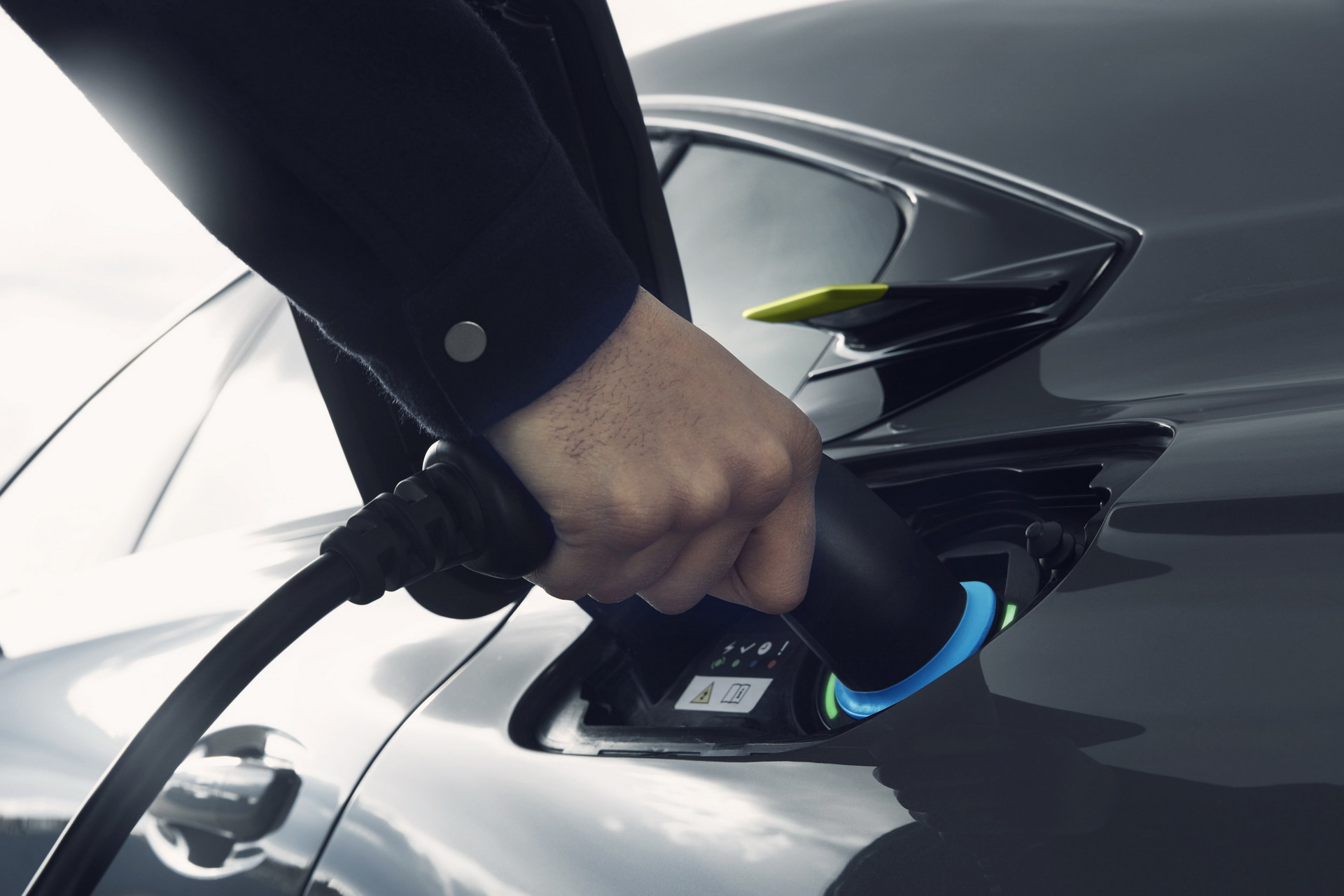 Peugeot 508 SPORT ENGINEERED CONCEPT 76 Concept 508 Peugeot Sport Engineered Is A Sharp-Clawed Feline Awaiting Release