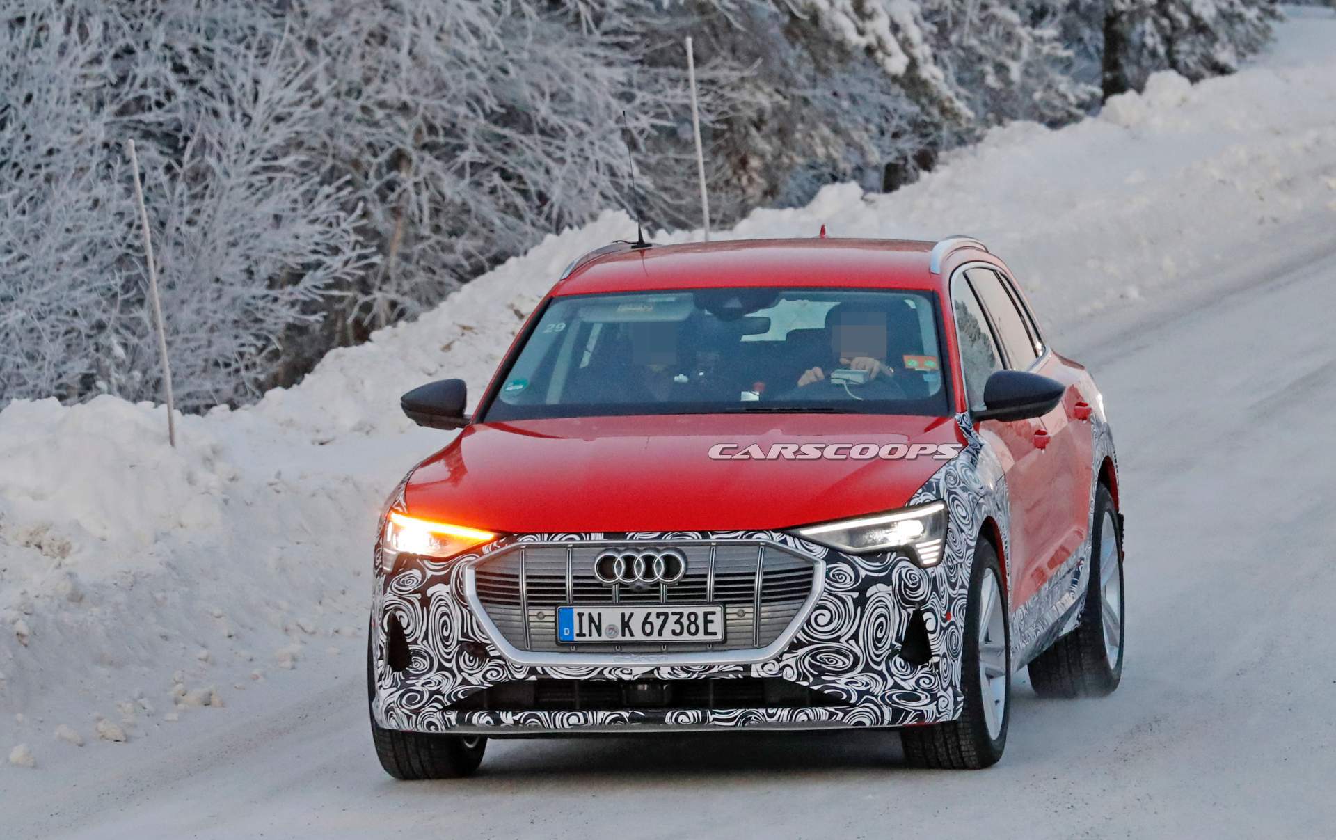Audi e-tron quattro spy shots 1 Audi E-Tron Spied Testing, Could Be 3-Motor Performance Version