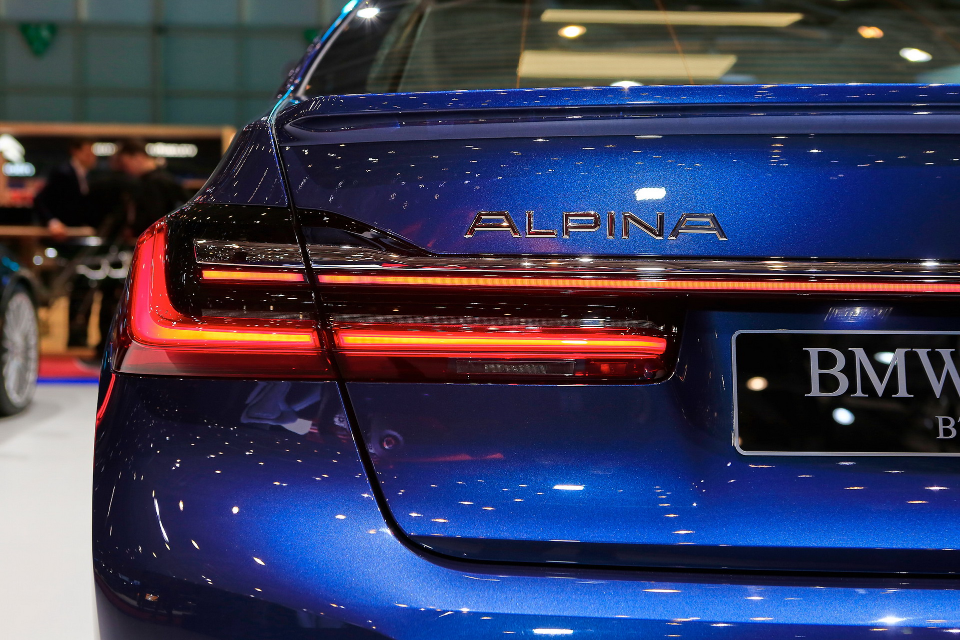 Alpina B7 LWB AWD 10 2020 Alpina B7 xDrive: A Super Limo With 600 HP And A $141,700 Price Tag