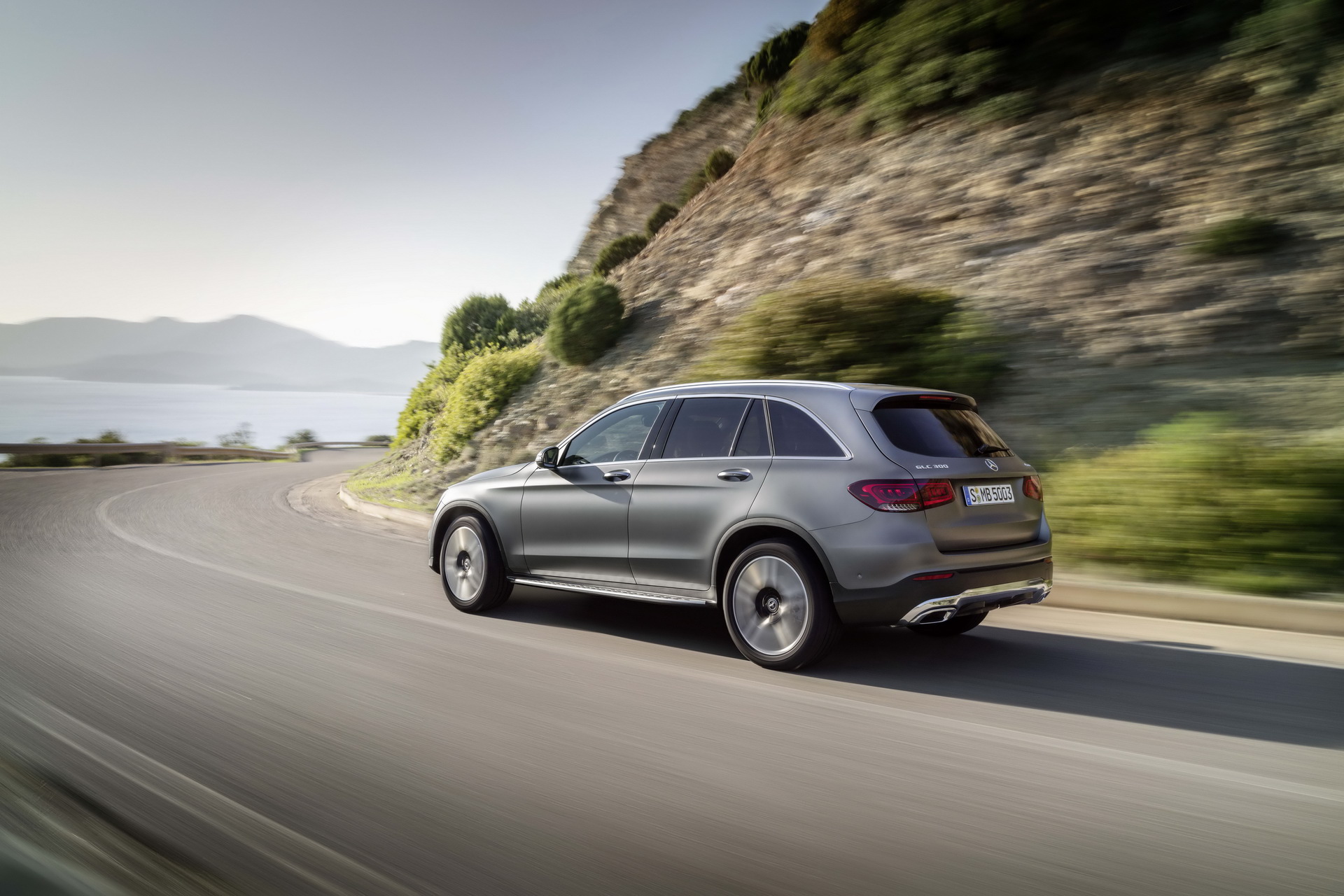 2020 Mercedes GLC Facelift 2 2020 Mercedes GLC Gets New Tech And A Blink-And-You-Miss-It Styling Refresh