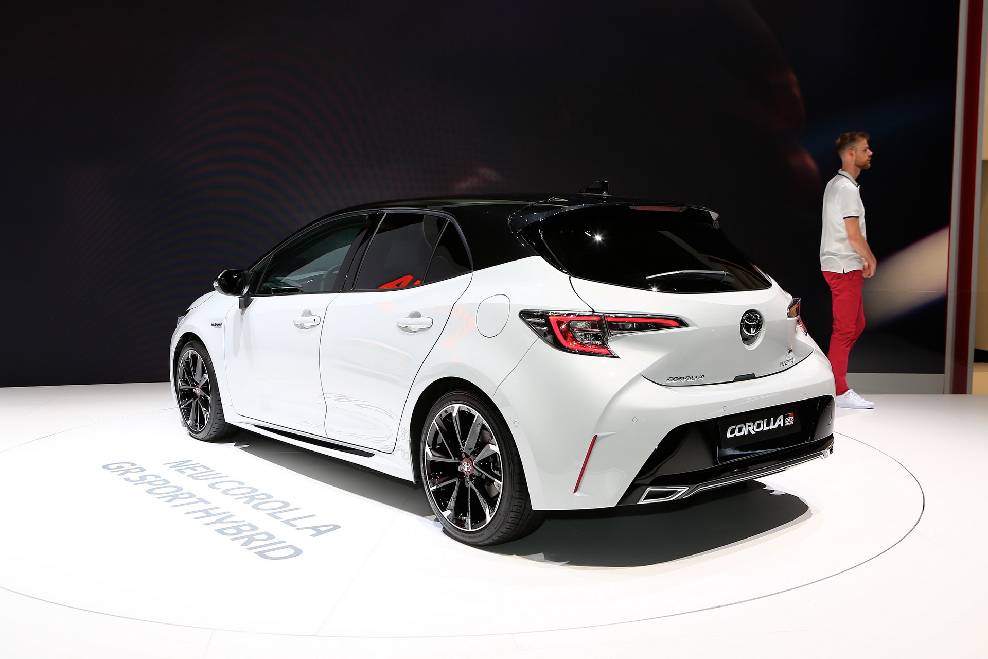 2019-Toyota-Corolla-GR-Sport-01 Toyota To Share Its Hybrid Tech With Other Companies For Free