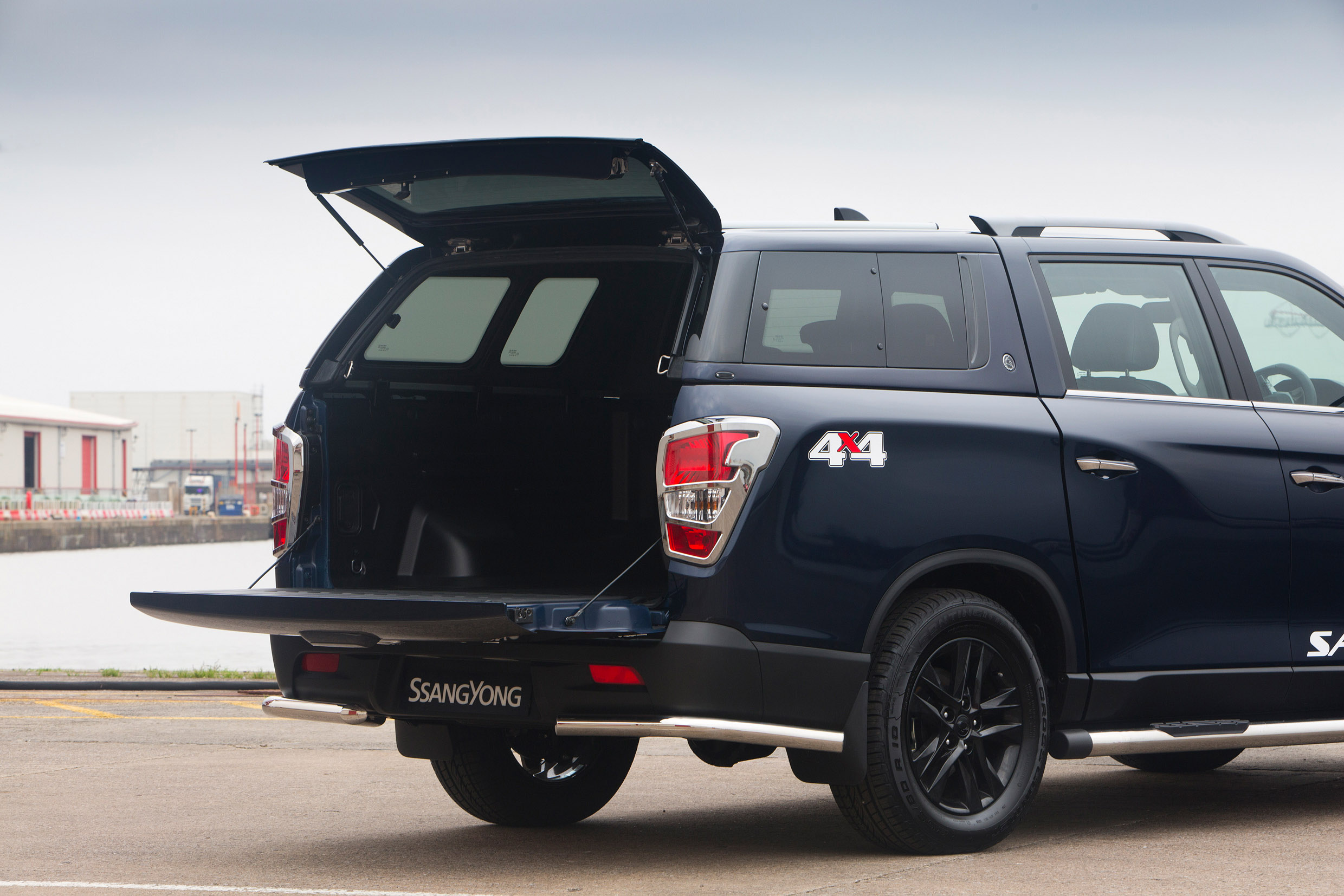 ssangyong musso new hardtops 4 SsangYong Musso Pickup Gains Five New Hard-Top Designs