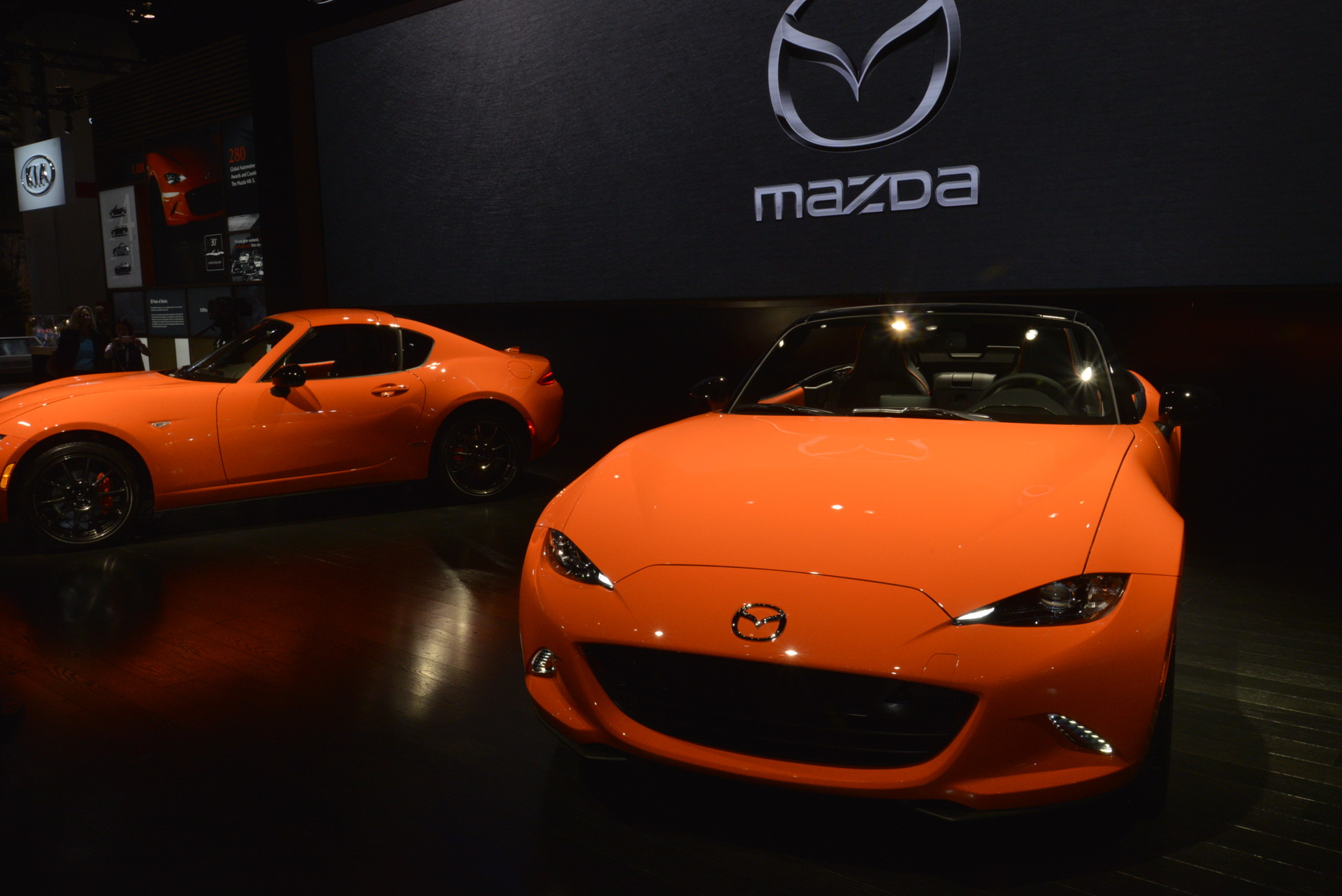 Mazda MX-5 30th 07 New Mazda MX-5 30th Anniversary Edition Flaunts Exclusive Orange Paint, Alcantara Cabin