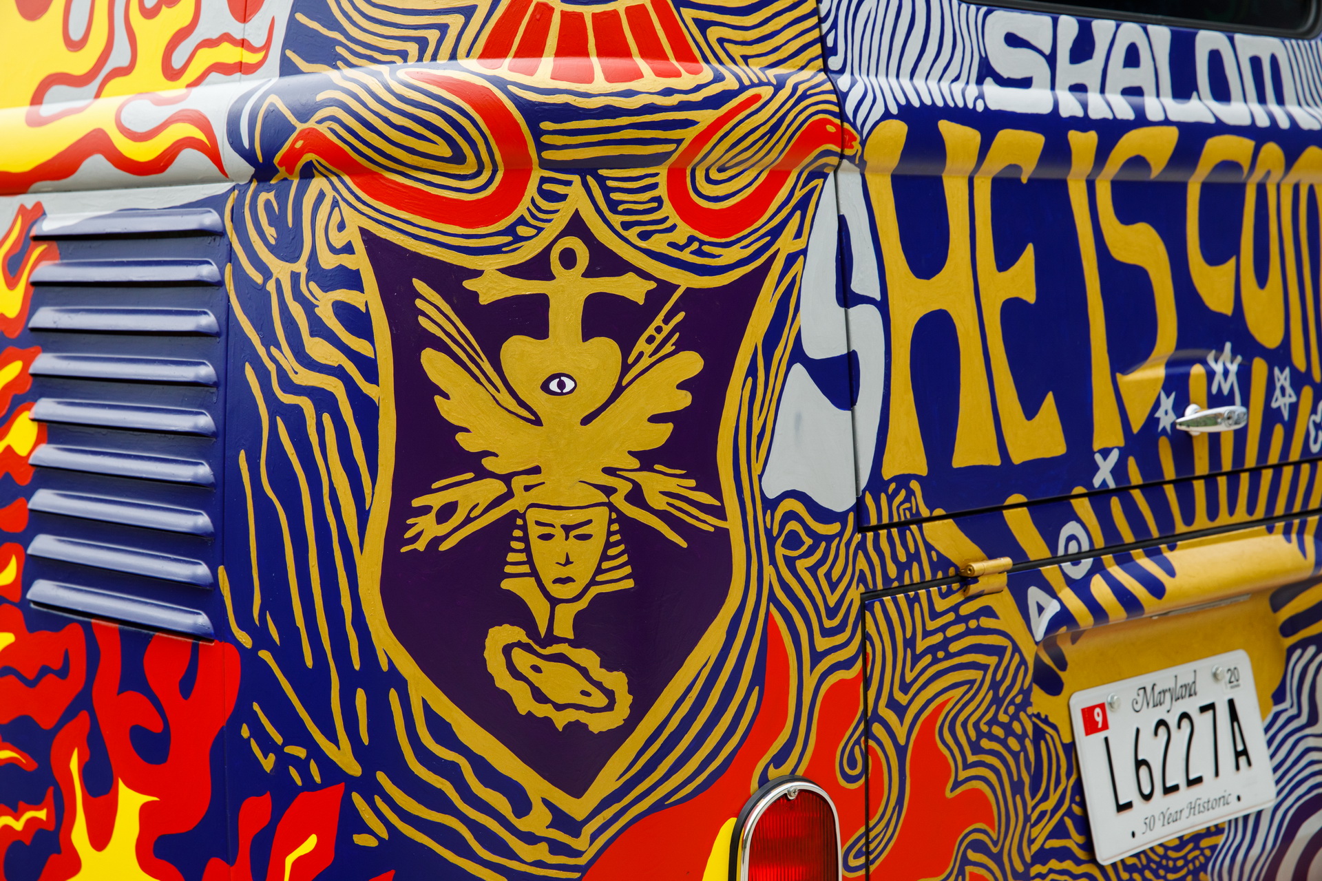 vw light bus restored by vw usa 16 VW Built An Official Replica Of Its Iconic Woodstock ‘Light’ Bus