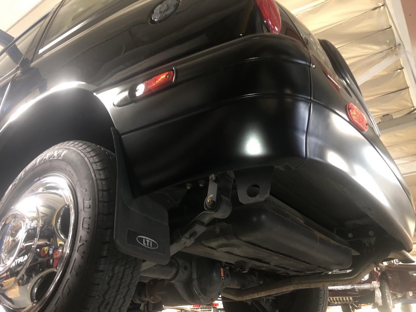 2002 london taxi burberry edition neiman marcus 6 Did You Know Neiman Marcus Offered A London Taxi Burberry Edition In The States?