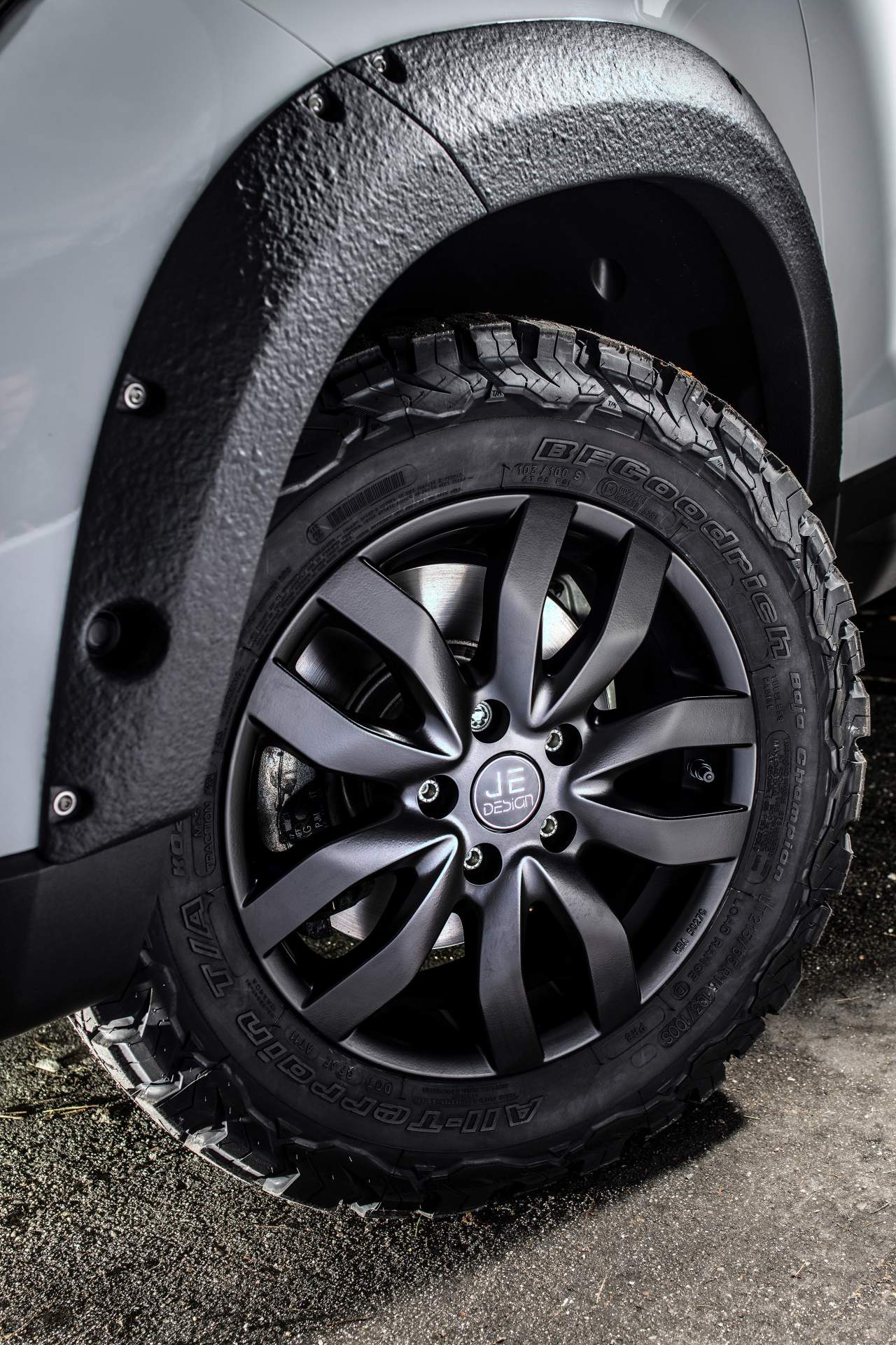 Je Design Seat Ateca All Terrain 10 JE Design Turns Seat Ateca Into An Off-Roader For A Hefty €14,200