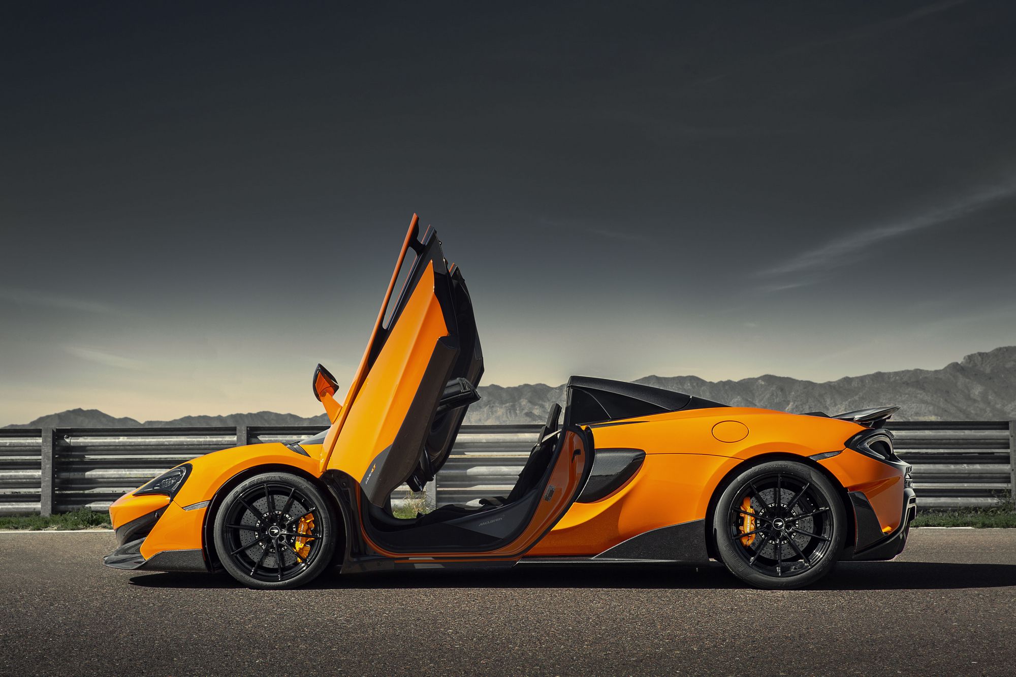 McLaren-600LT-Spider-16 Bask In The Glory Of The Colorful McLaren 600LT Spider