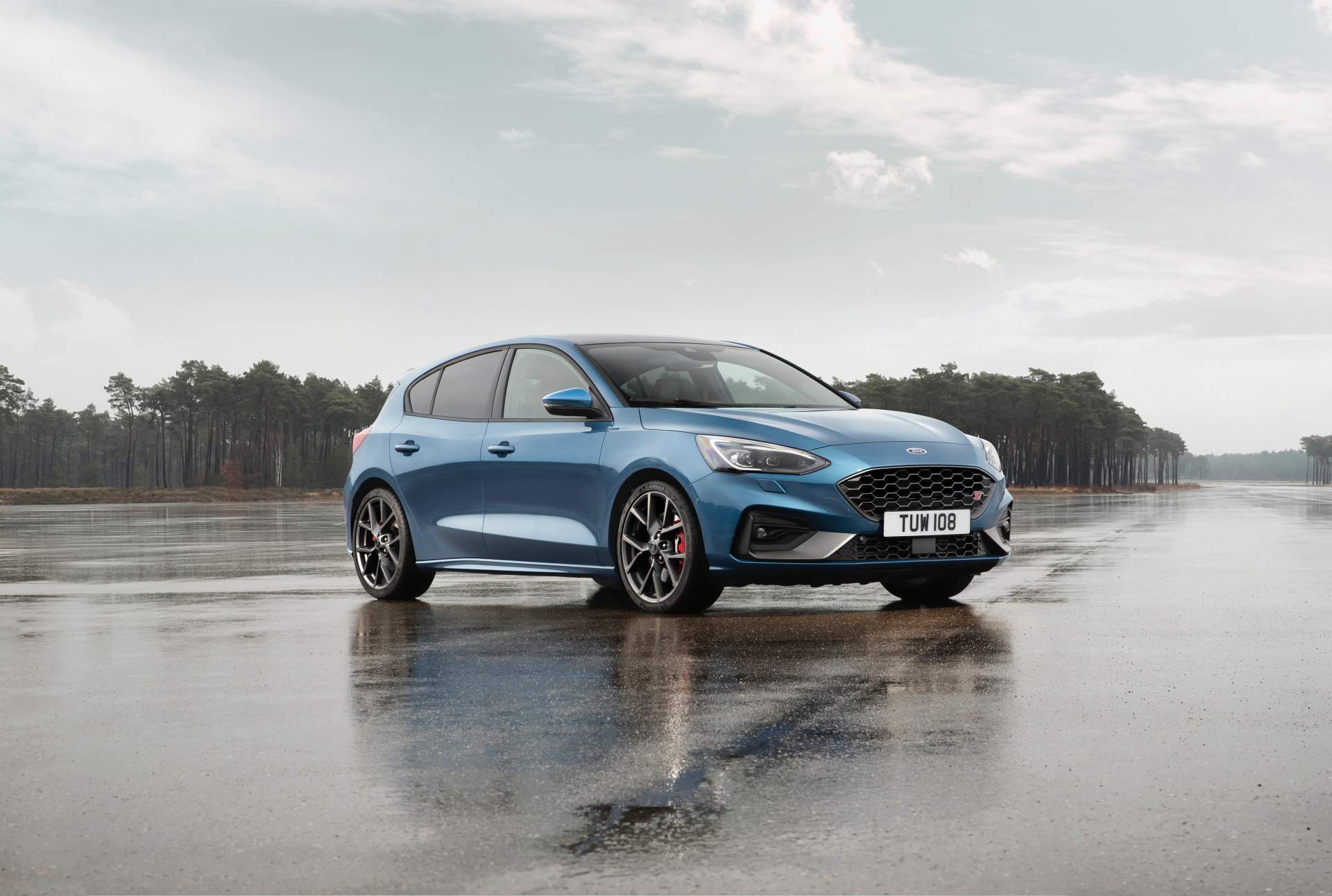 2019 Ford Focus ST 5 2019 Ford Focus ST Ready To Go On Sale In The UK, Starting From £29,495