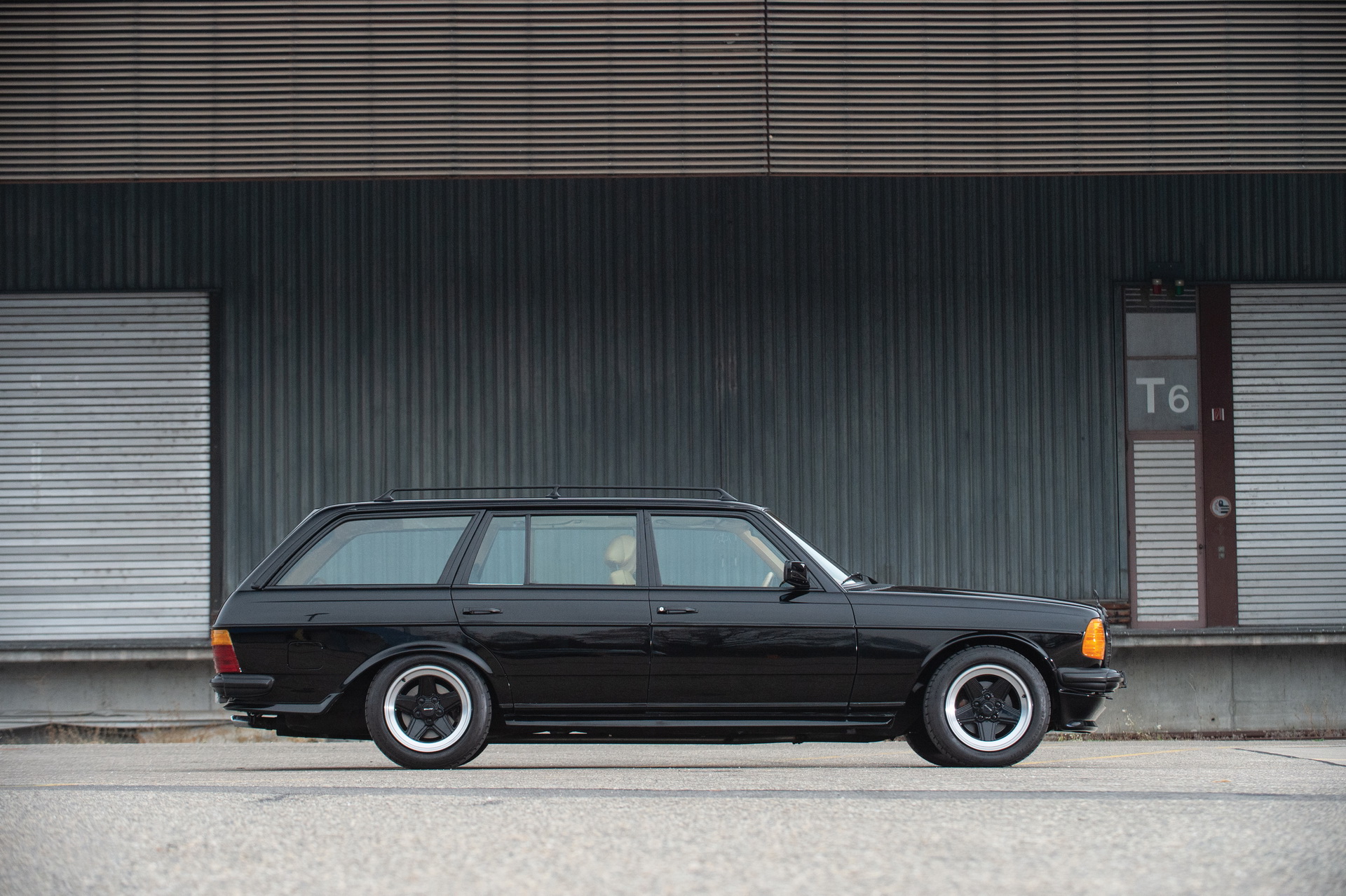 1979-Mercedes-Benz-500-TE-AMG_05 Gorgeous 1979 Mercedes 500 TE AMG Is Everything We Want From A Wagon