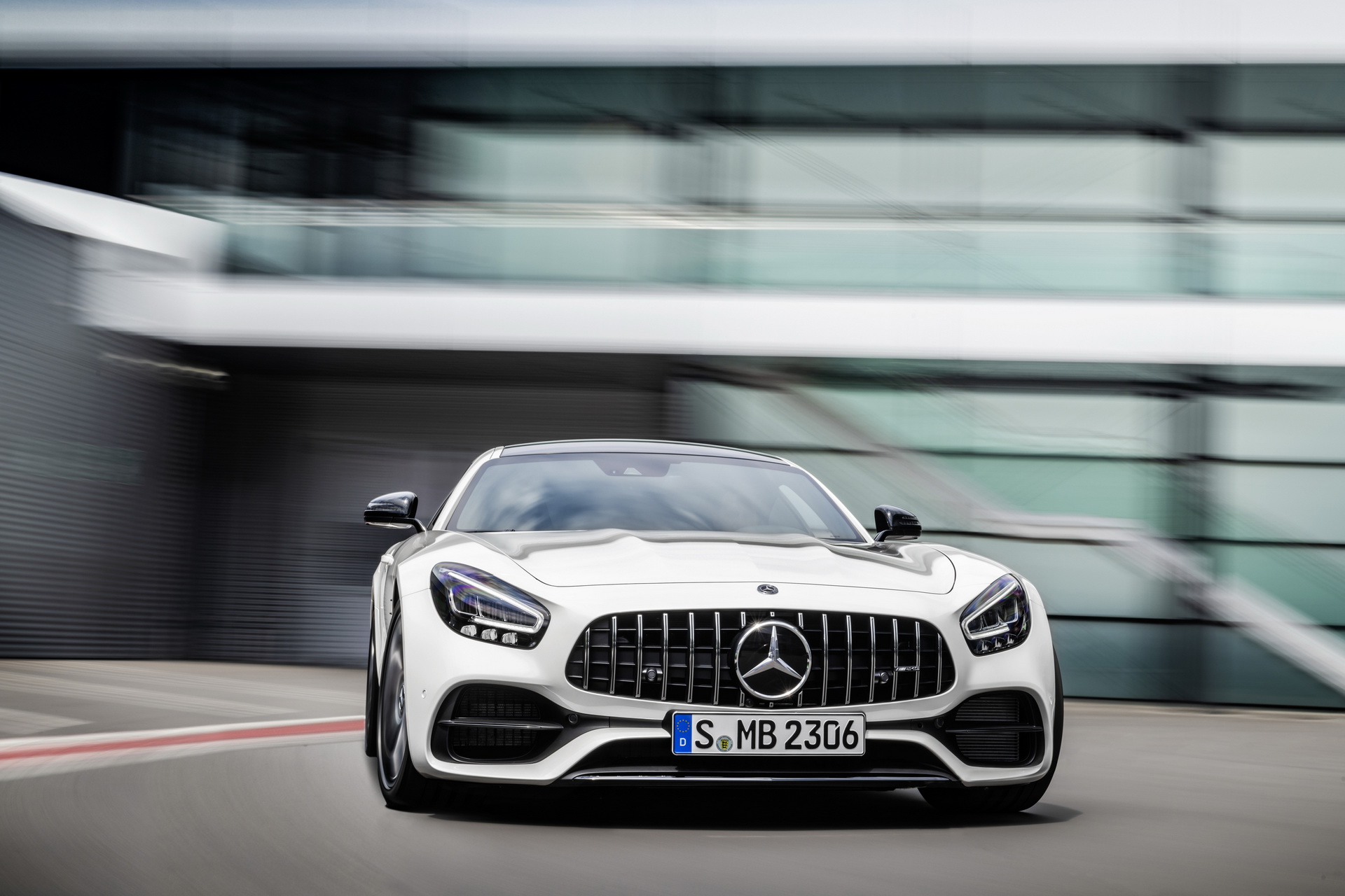 mercedes-amg gt facelift uk pricing 3 Updated Mercedes-AMG GT Coupe Priced From £104,130, Roadster Starts At £115,730