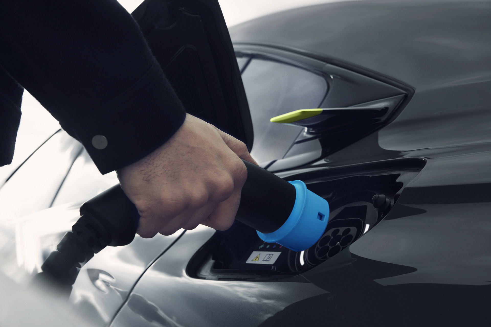 Peugeot 508 SPORT ENGINEERED CONCEPT 77 Concept 508 Peugeot Sport Engineered Is A Sharp-Clawed Feline Awaiting Release