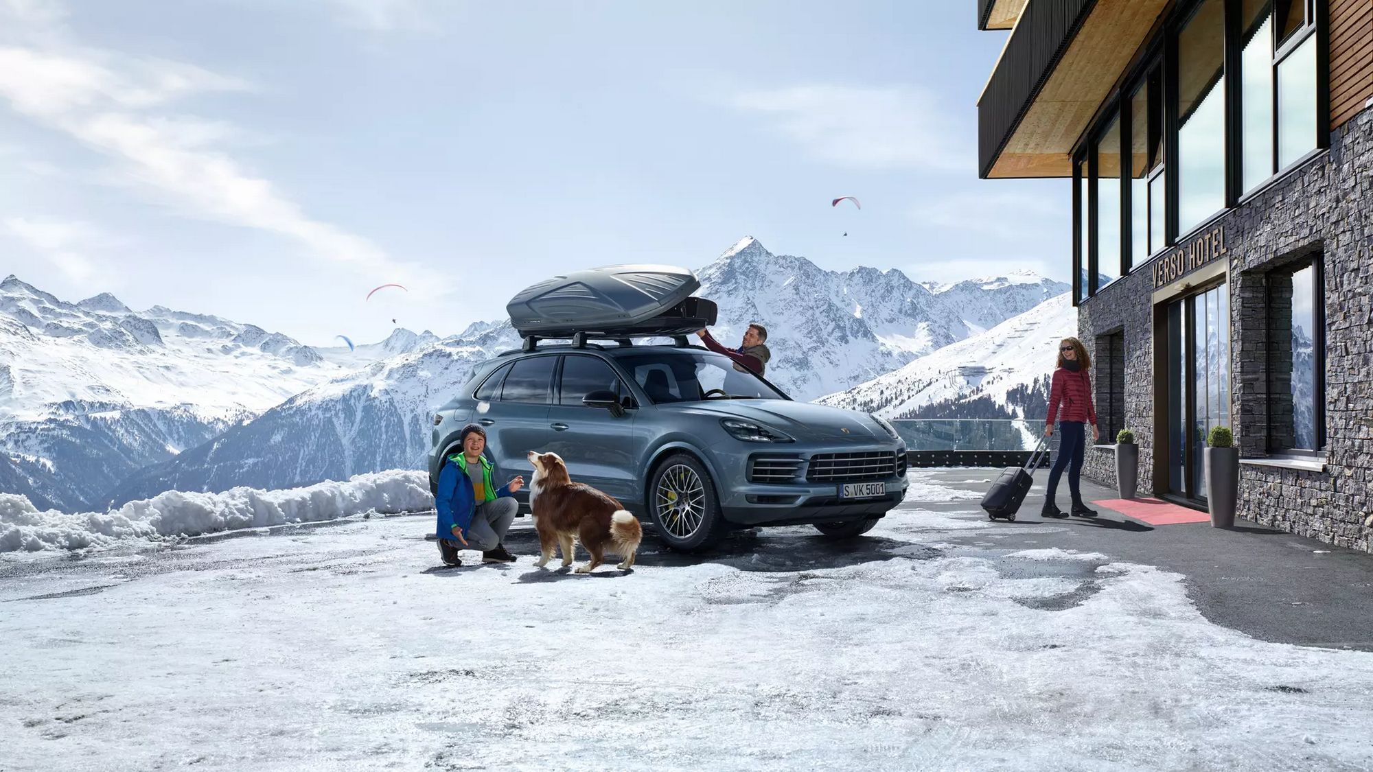 Porsche-Roof-Boxes-1 Porsche Design’s New Roof Boxes Look Sleek Even On A 911