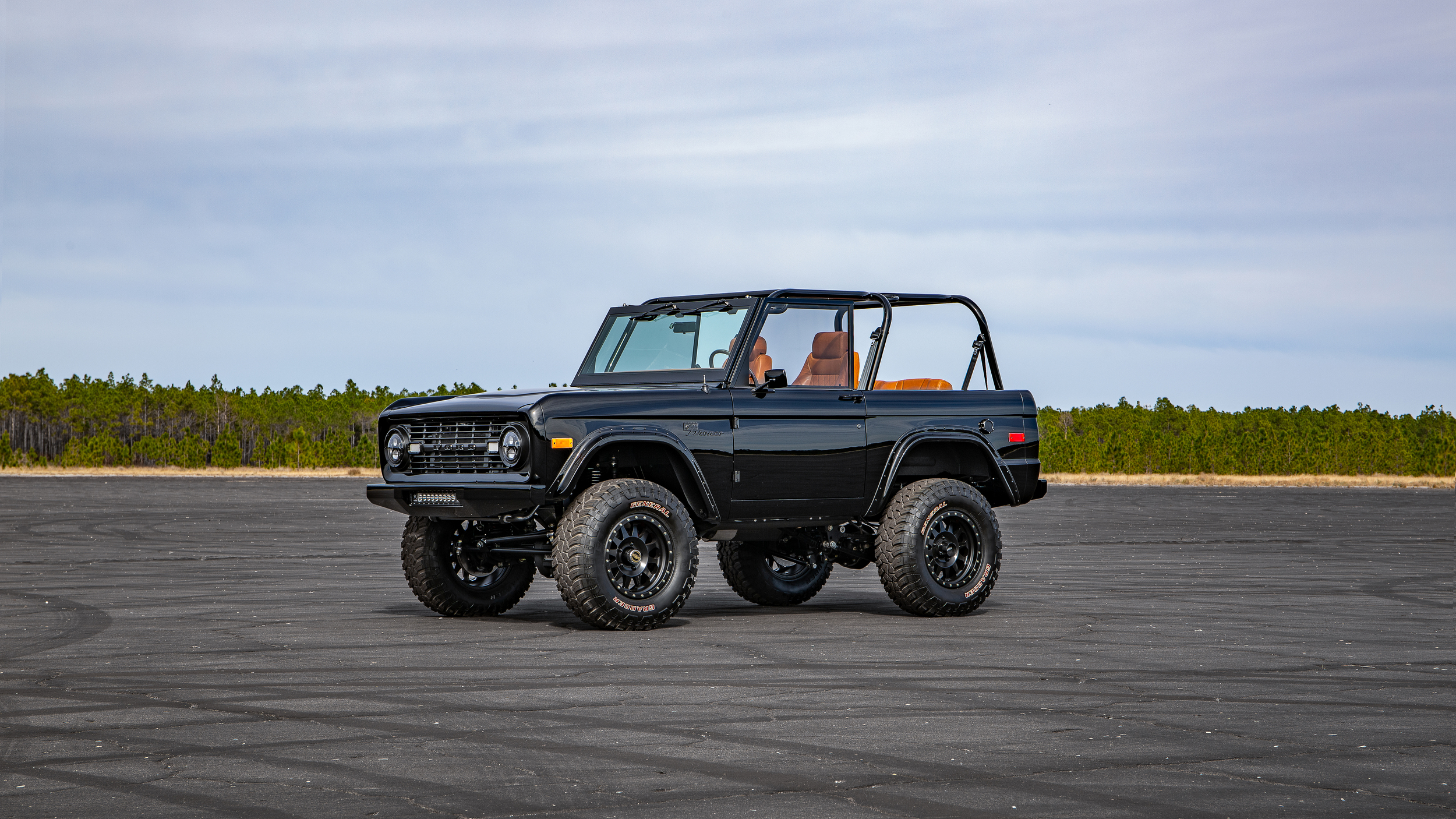 Ford-Bronco-Velocity-21 Velocity Restoration’s 1969 Ford Bronco Is Supercharged V8 Perfection