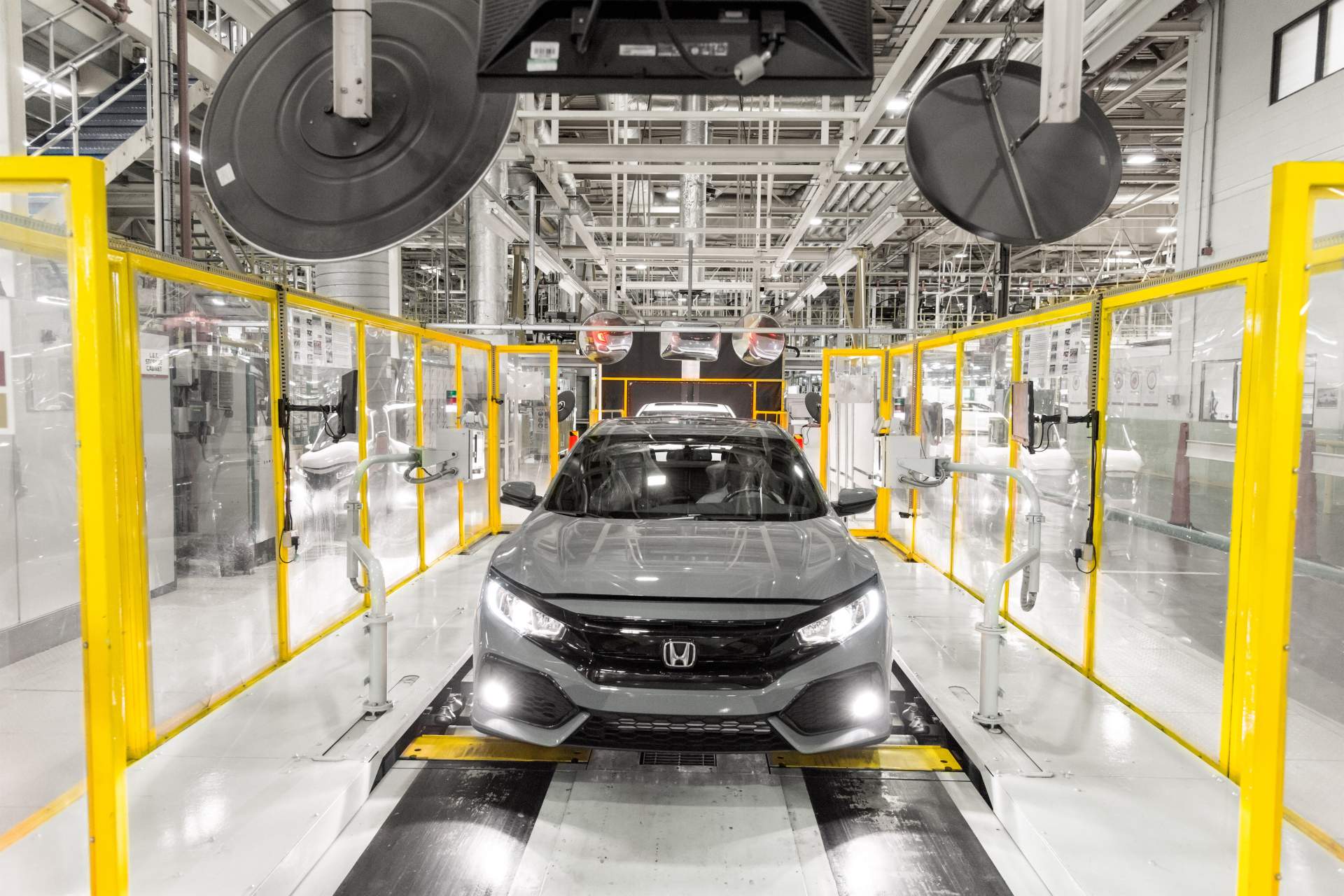 Honda-Civic-Production-3 Honda Could Build The Next Generation Civic Hatchback In The U.S.