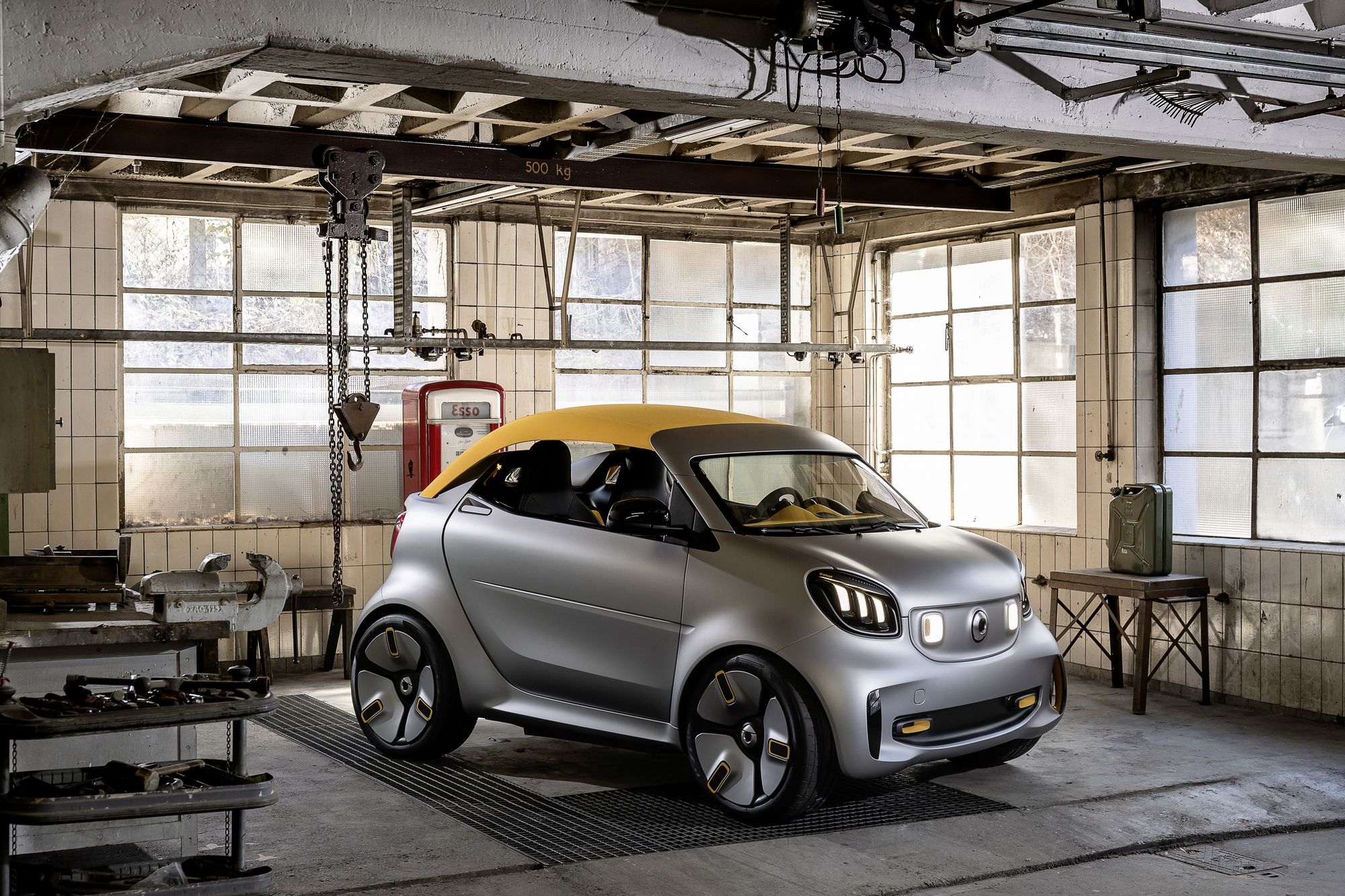 Smart-Forease-Geneva-4 Smart Forease+ Concept Is A Tiny Funky Speedster For The City