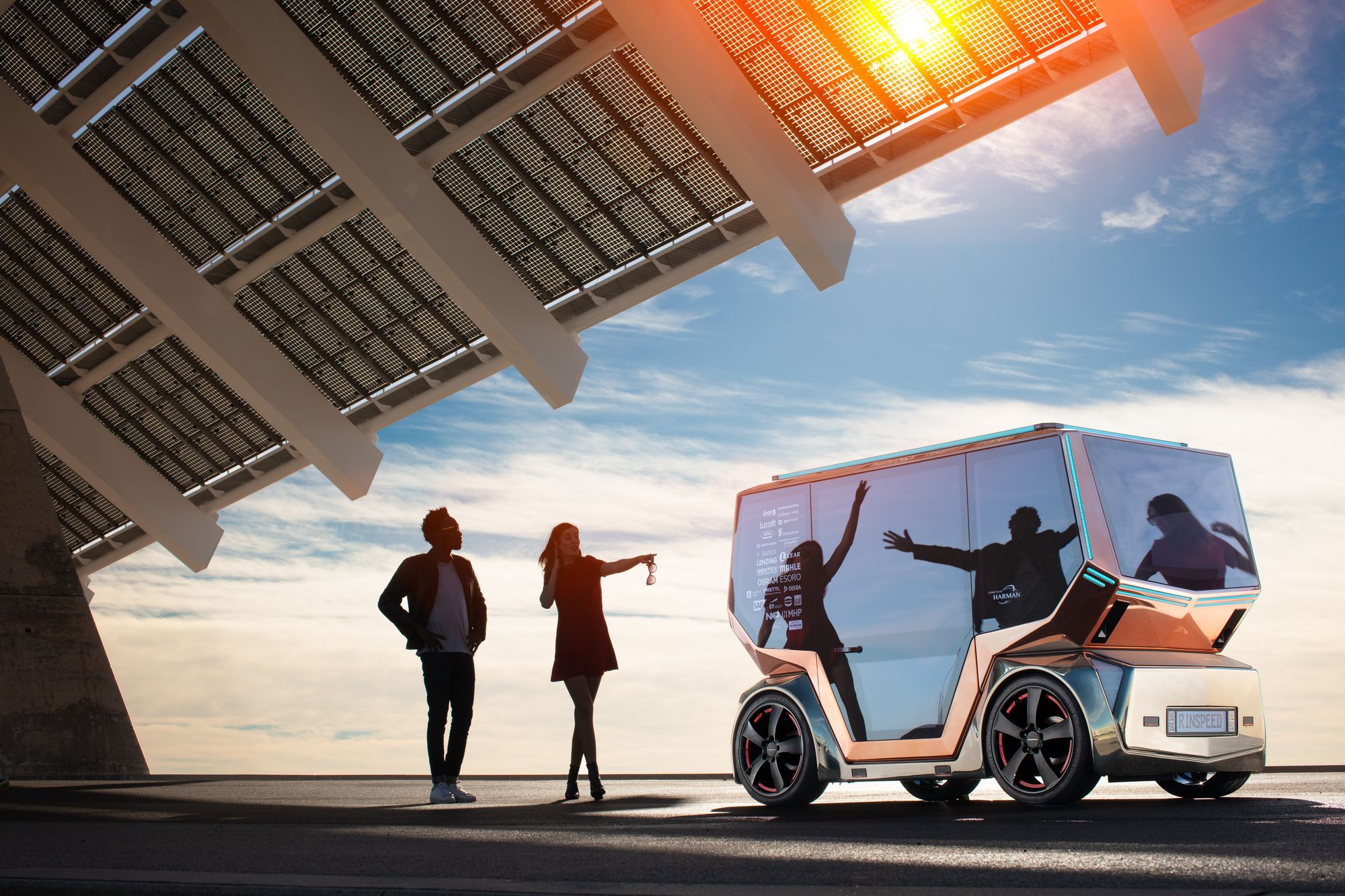 Rinspeed-microSNAP-27 Rinspeed microSNAP Is The EV Pod With A Thousand Faces