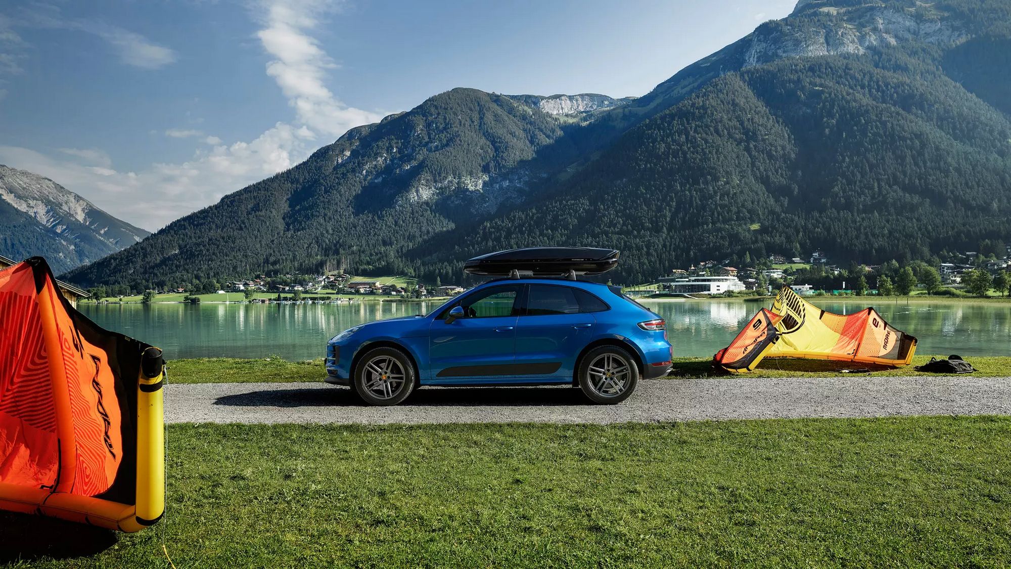 Porsche-Roof-Boxes-8 Porsche Design’s New Roof Boxes Look Sleek Even On A 911
