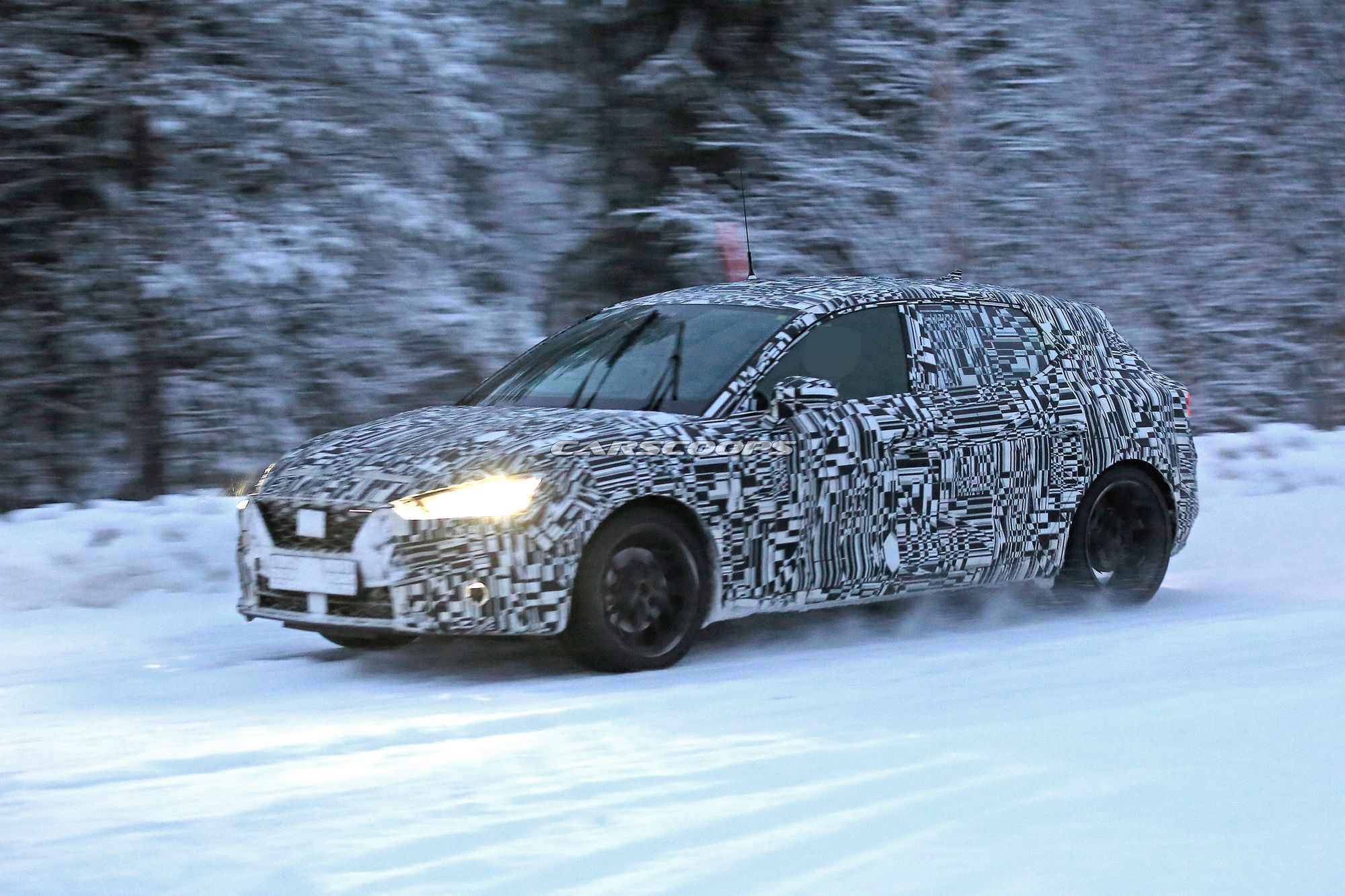 Seat-Leon-Spy-Shots-5 Next Gen Seat Leon To Use Golf Platform And Hybrid Powertrains