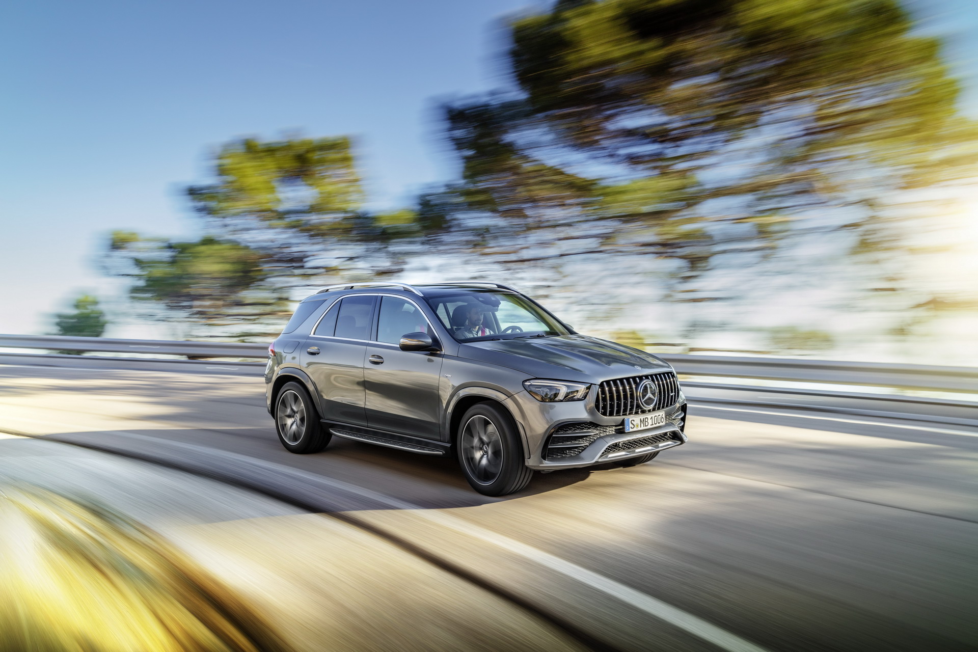 2020 Mercedes-AMG GLE 53 4MATIC 28 2020 Mercedes-AMG GLE 53 4MATIC+ Has Straight-Six With Twin Turbos And An Electric Compressor