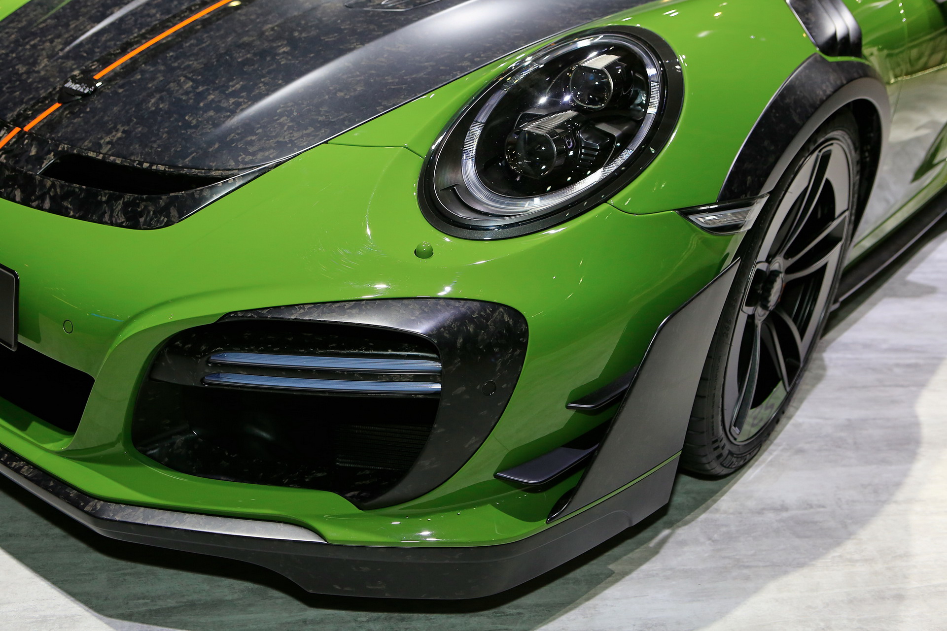 Techart GT Street RS 17 TechArt’s GTstreet RS Looks Dirty, But Those Are Actually Carbon Strands