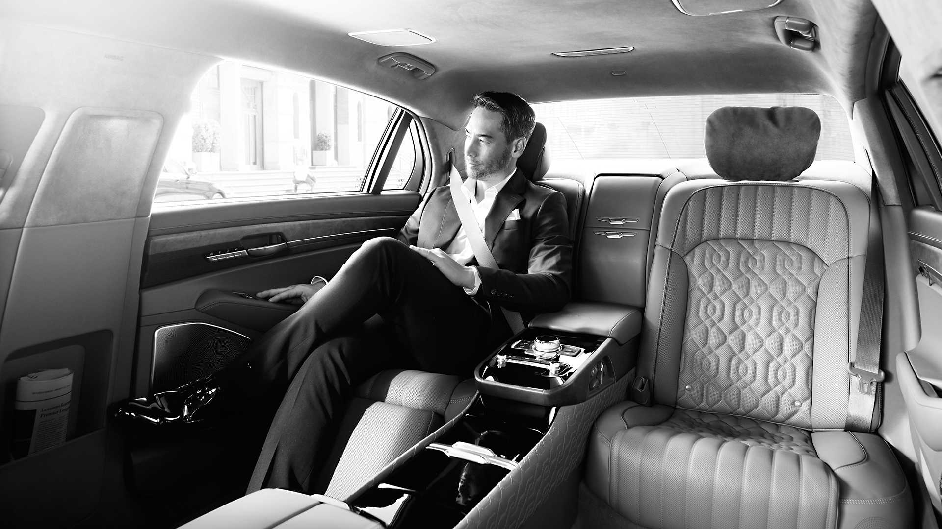 2020 Genesis G90 Limousine 6 Korea’s 2020 Genesis G90 Limousine Is Proper Gangnam Style