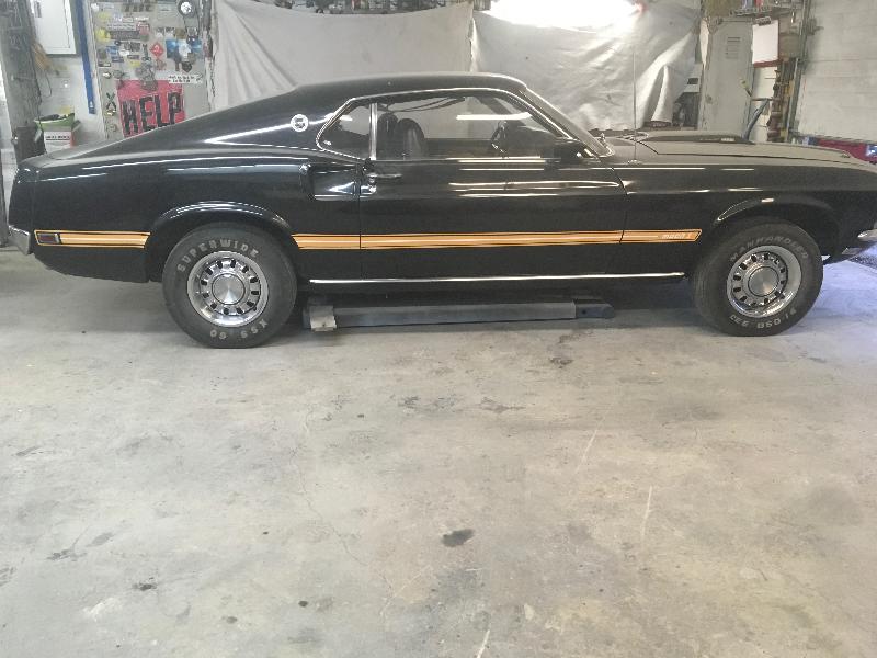 mach 1 ford mustang barn find 66 A 1969 Ford Mustang Mach 1 Was Sitting In A Garage For 39 Years!