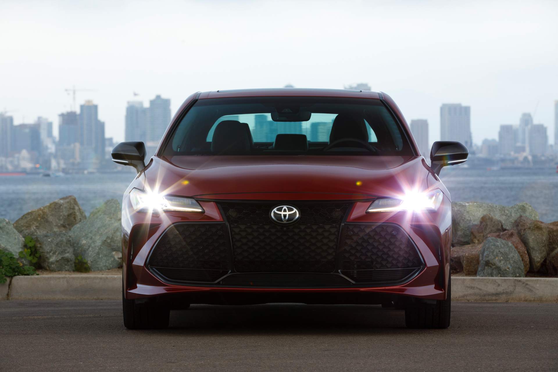 2019 Toyota Avalon Touring 1 Texas Lawmaker Wants To Exempt $60,000+ Cars From Requiring A Front License Plate