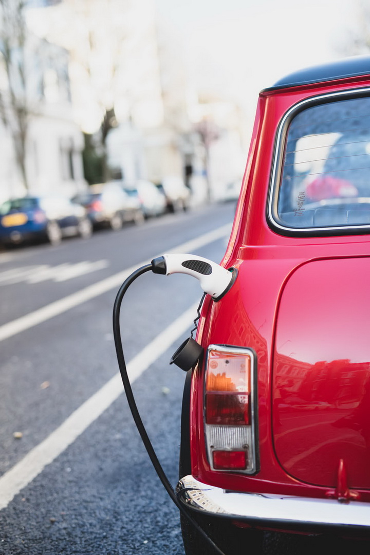 2019 swind e classic mini electric 4 Limited-Run Classic Mini Electric Unveiled With $100K+ Starting Price